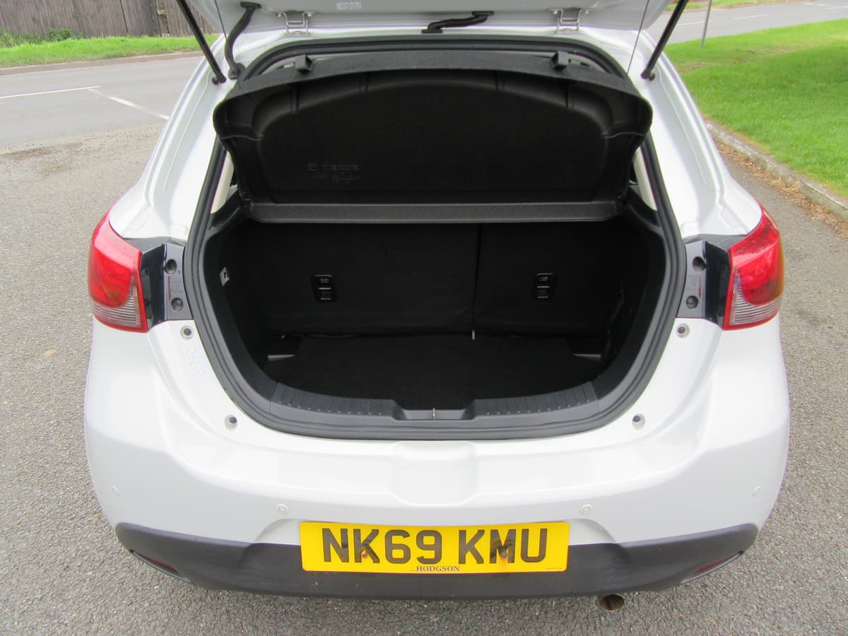 2019 Mazda Mazda2 SE-L+ - Image 17