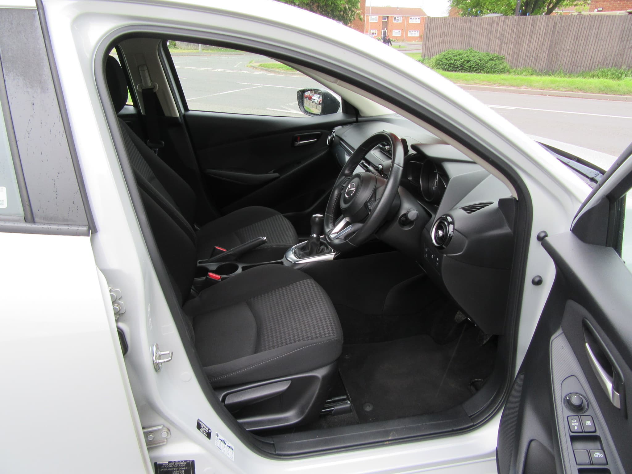 Mazda Mazda2 SE-L+ - Image 18