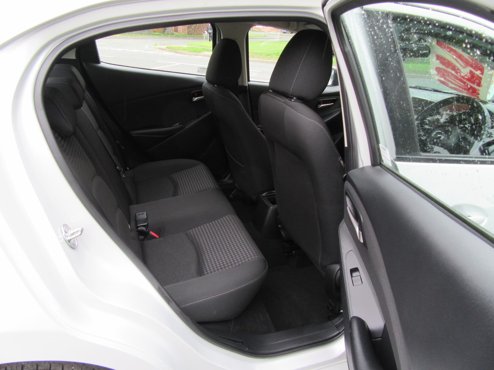 Mazda Mazda2 SE-L+ - Image 19