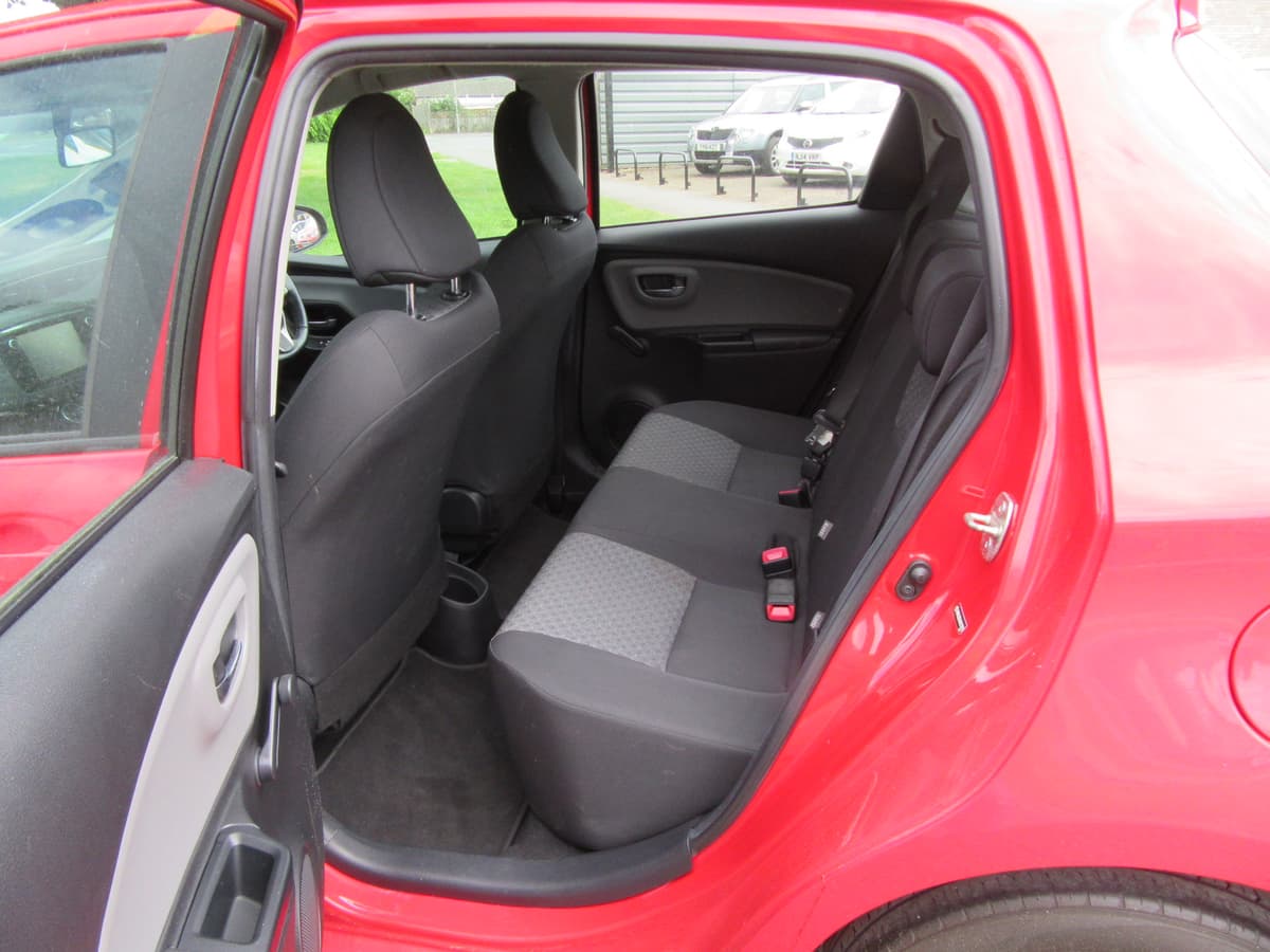 2015 Toyota Yaris Icon VVT-i - Image 18