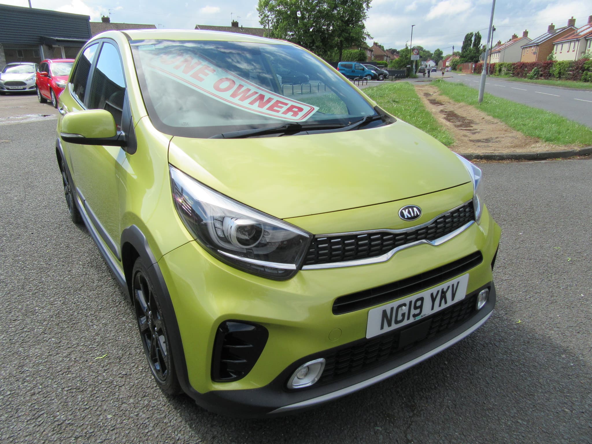 Kia Picanto X-Line S - Image 2