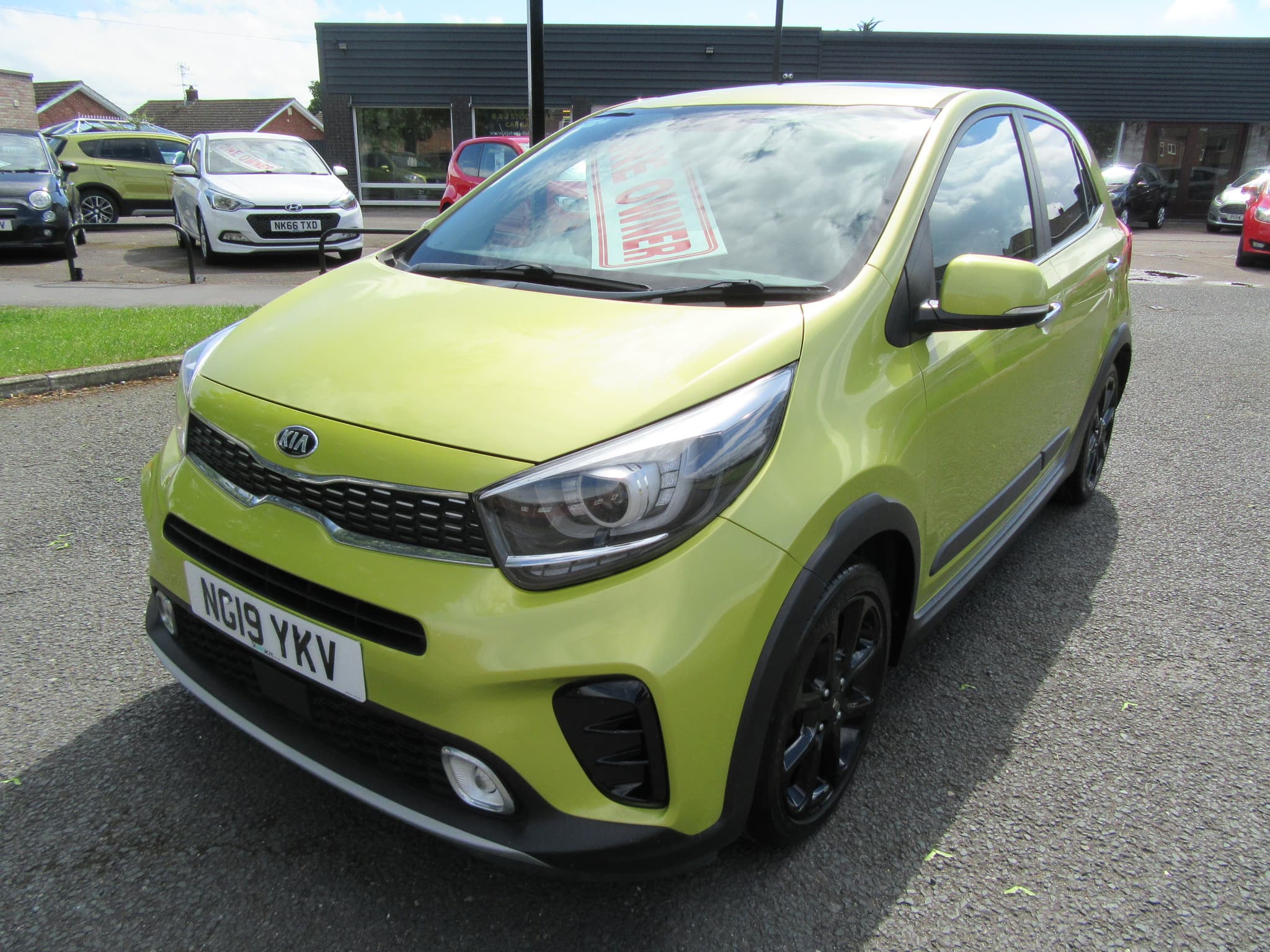 Kia Picanto X-Line S - Image 5