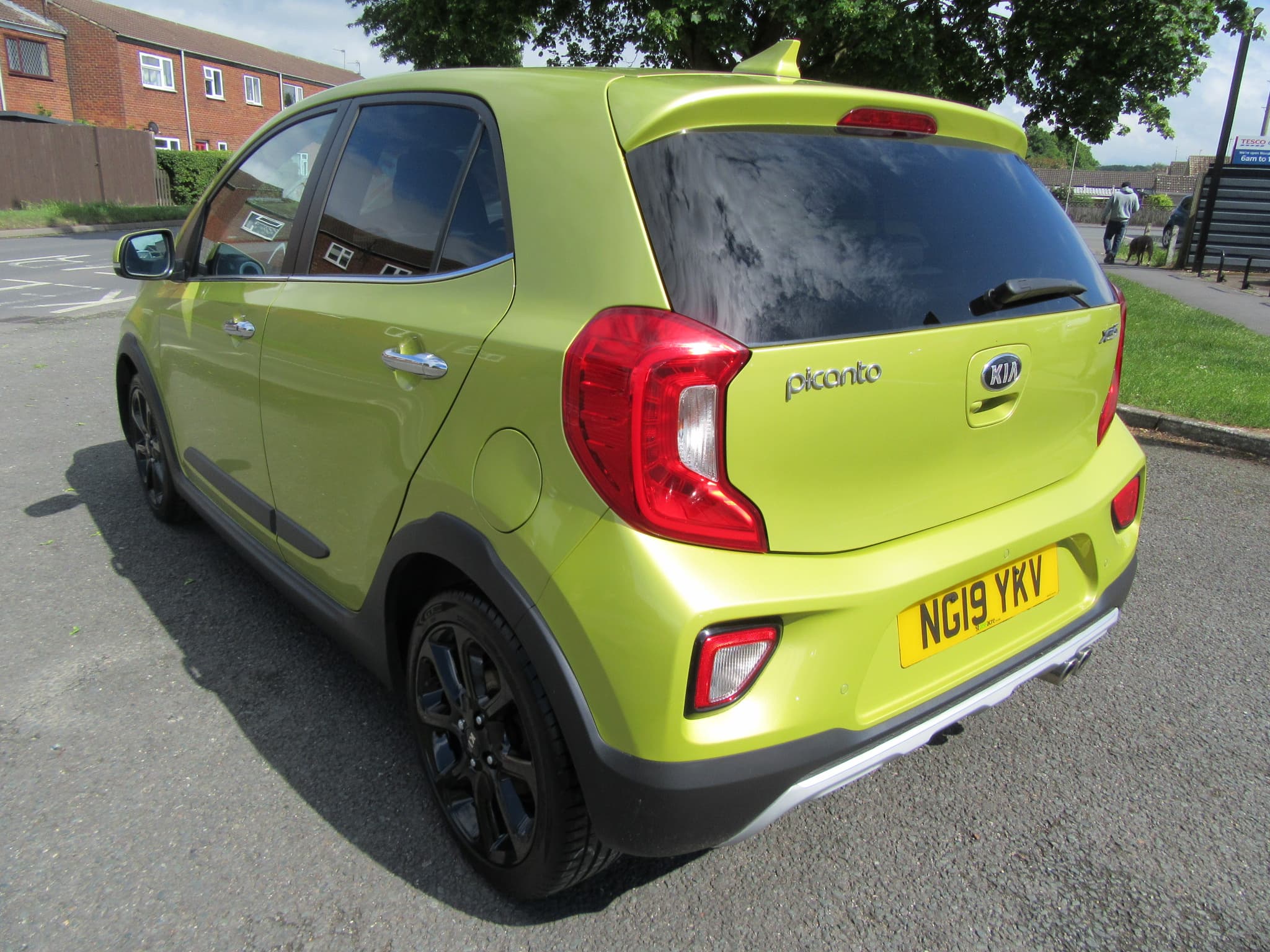 Kia Picanto X-Line S - Image 10