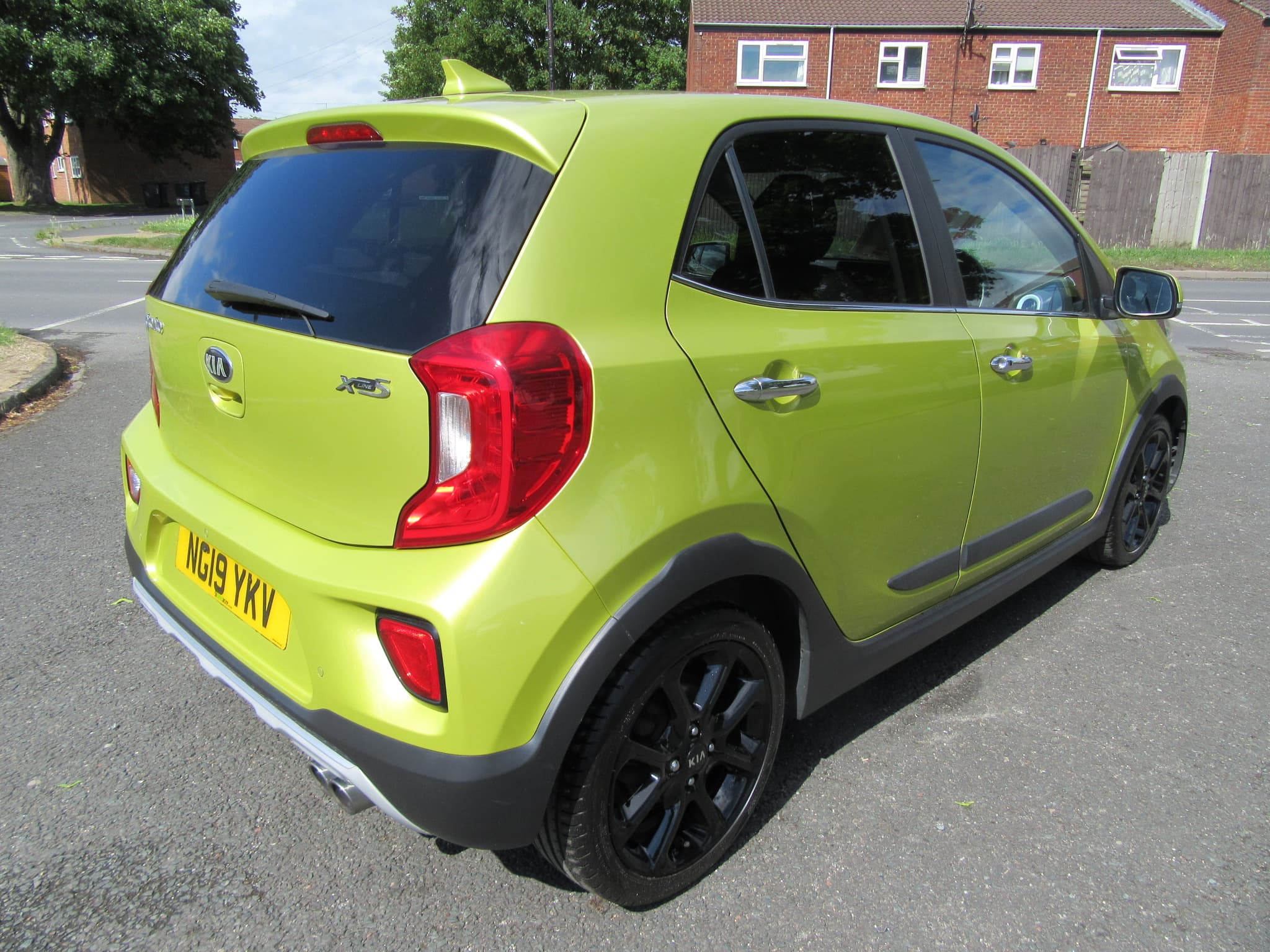 Kia Picanto X-Line S - Image 13