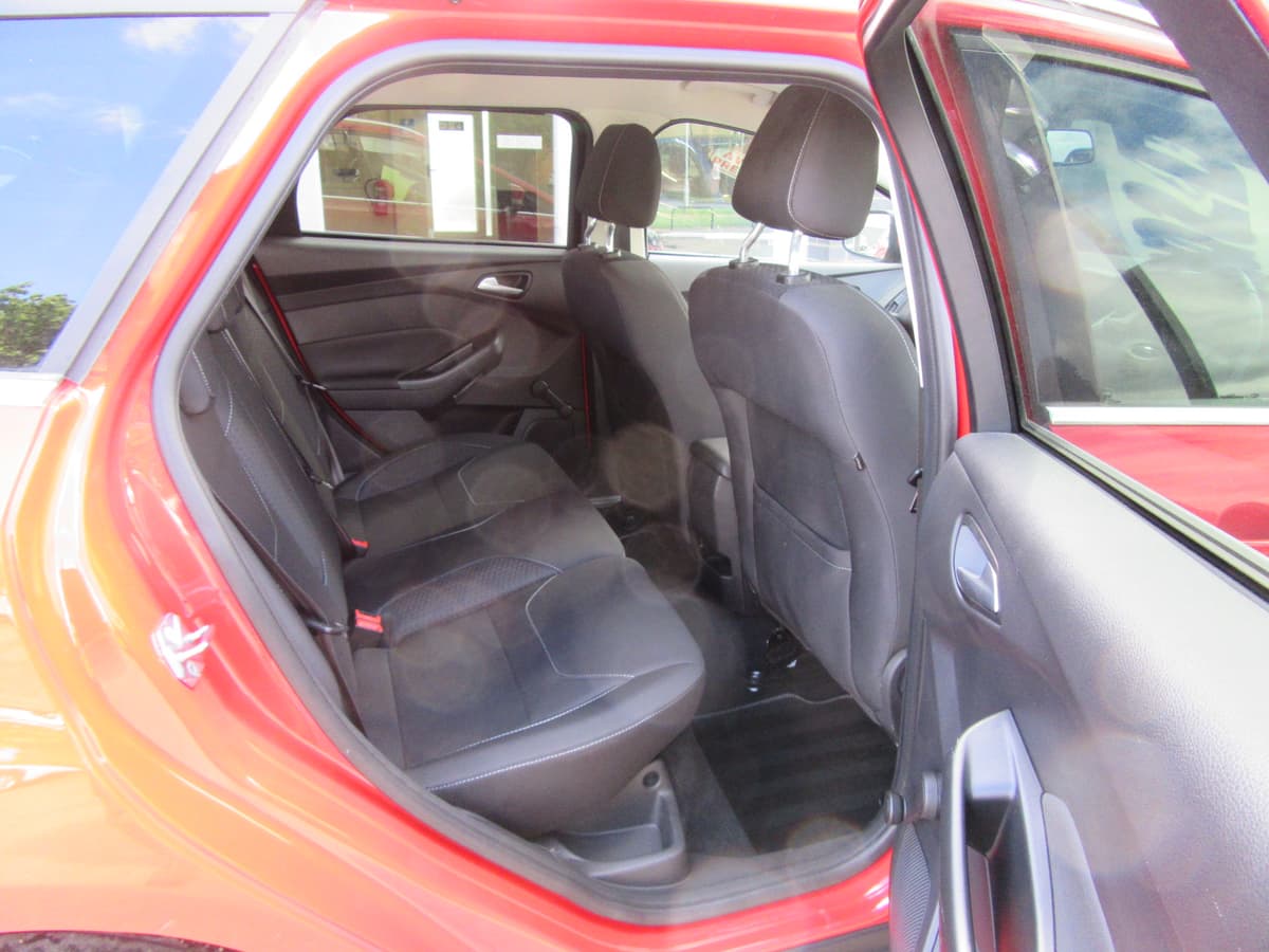 2018 Ford Focus Zetec Edition TDCi - Image 17