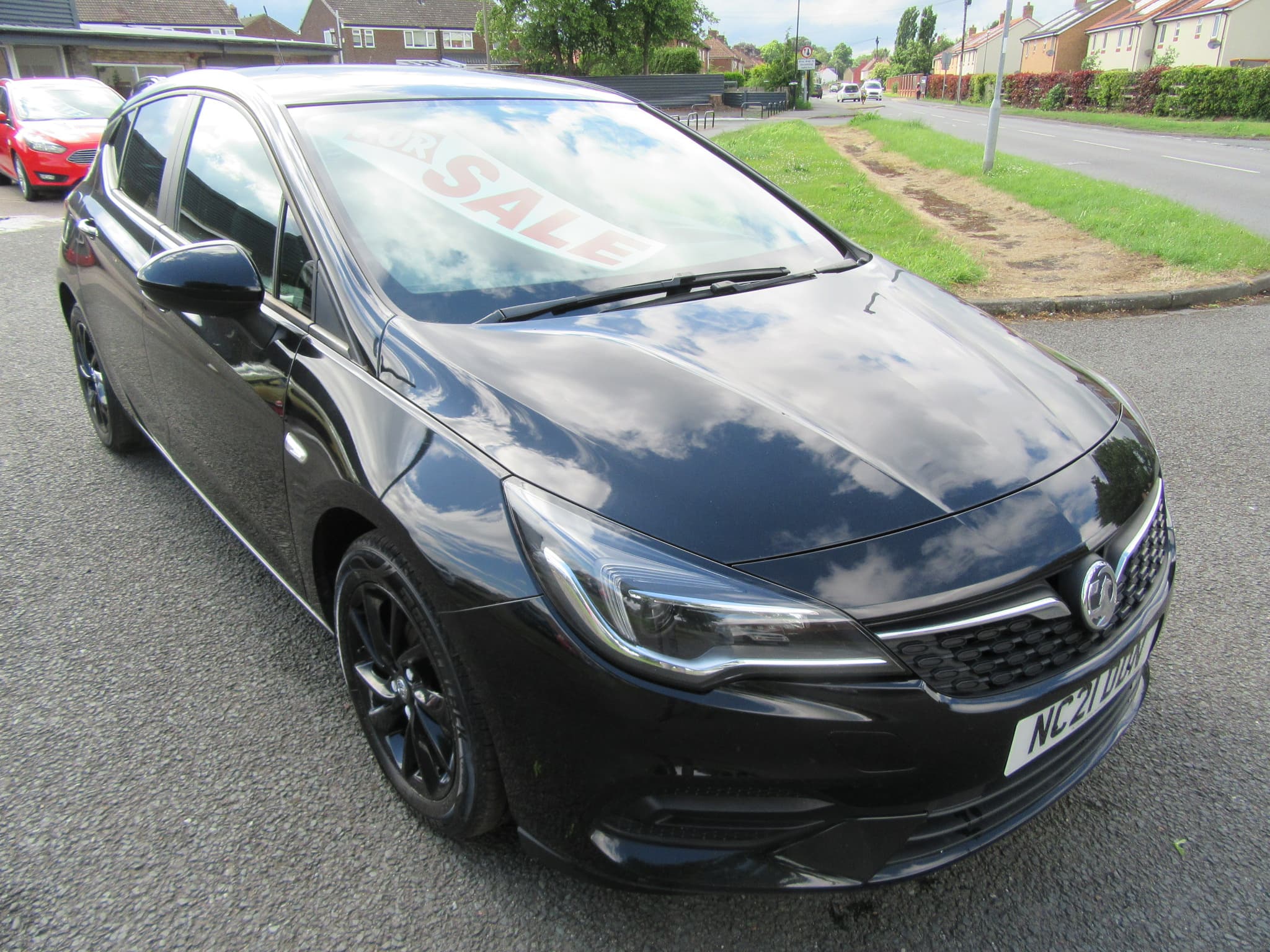 Vauxhall Astra Business Edition Nav TD - Image 4