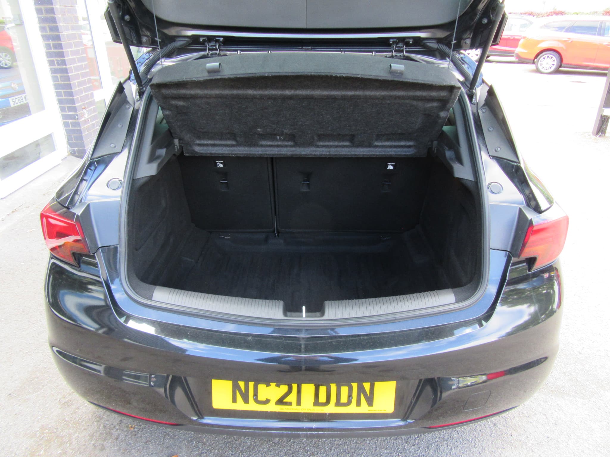 Vauxhall Astra Business Edition Nav TD - Image 16