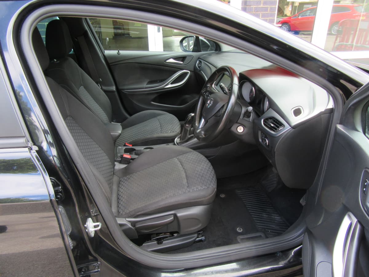 2021 Vauxhall Astra Business Edition Nav TD - Image 17