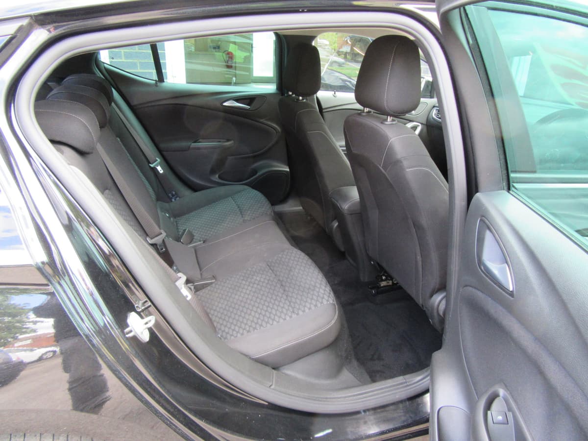 2021 Vauxhall Astra Business Edition Nav TD - Image 18