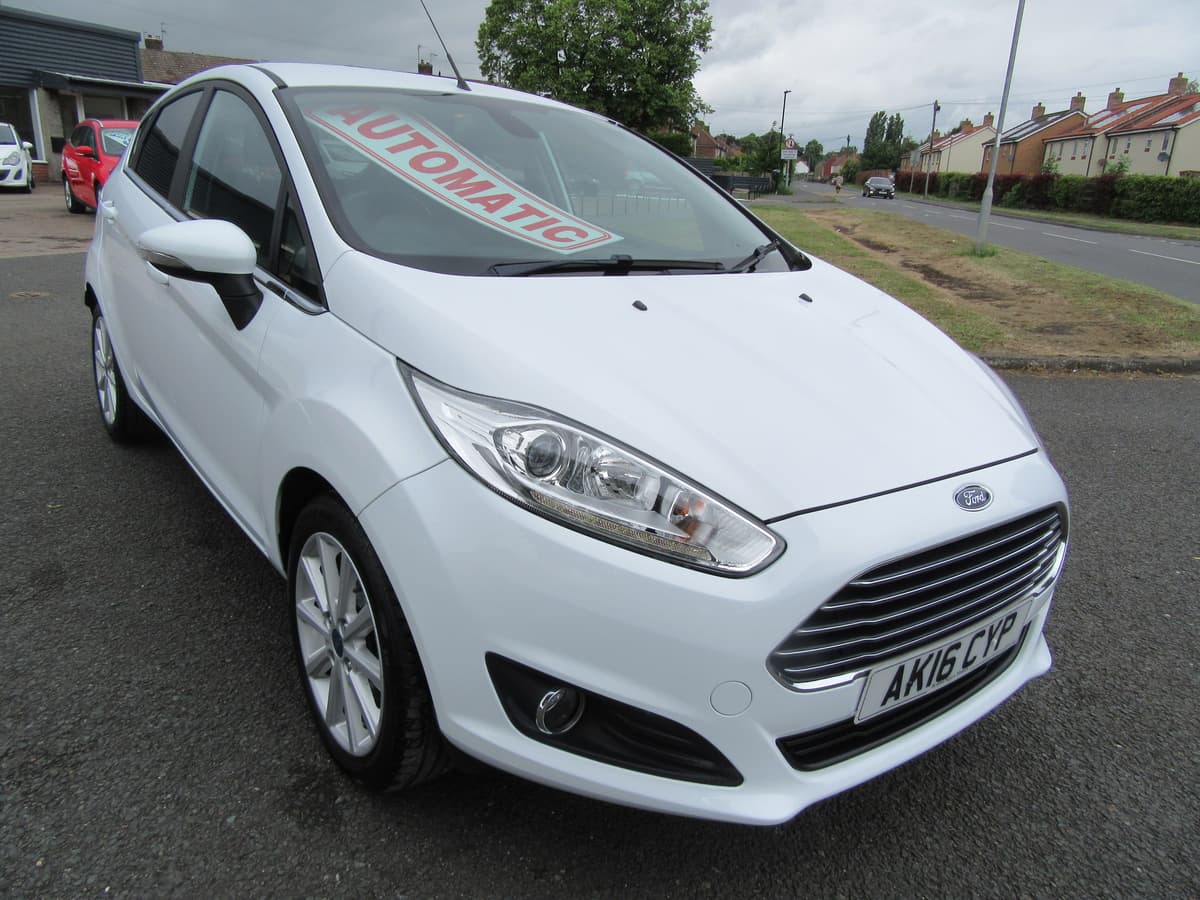 2016 Ford Fiesta Titanium Auto - Image 1