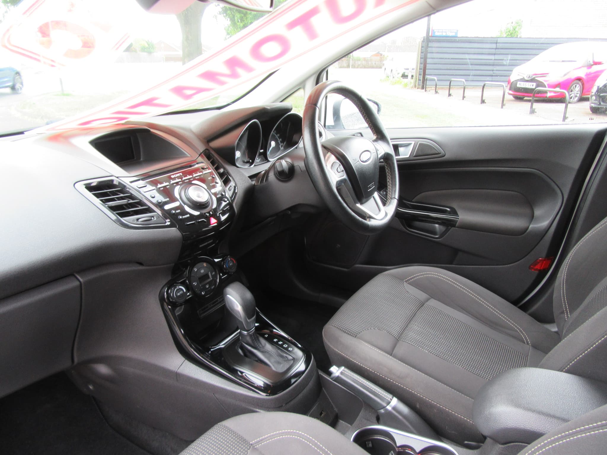 Ford Fiesta Titanium Auto - Image 20