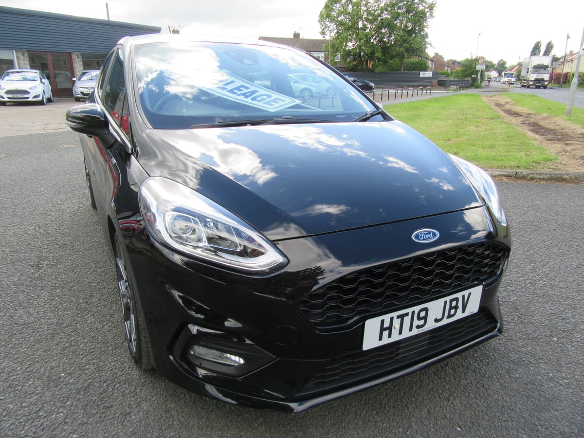 2019 Ford Fiesta ST-Line X Turbo - Image 2