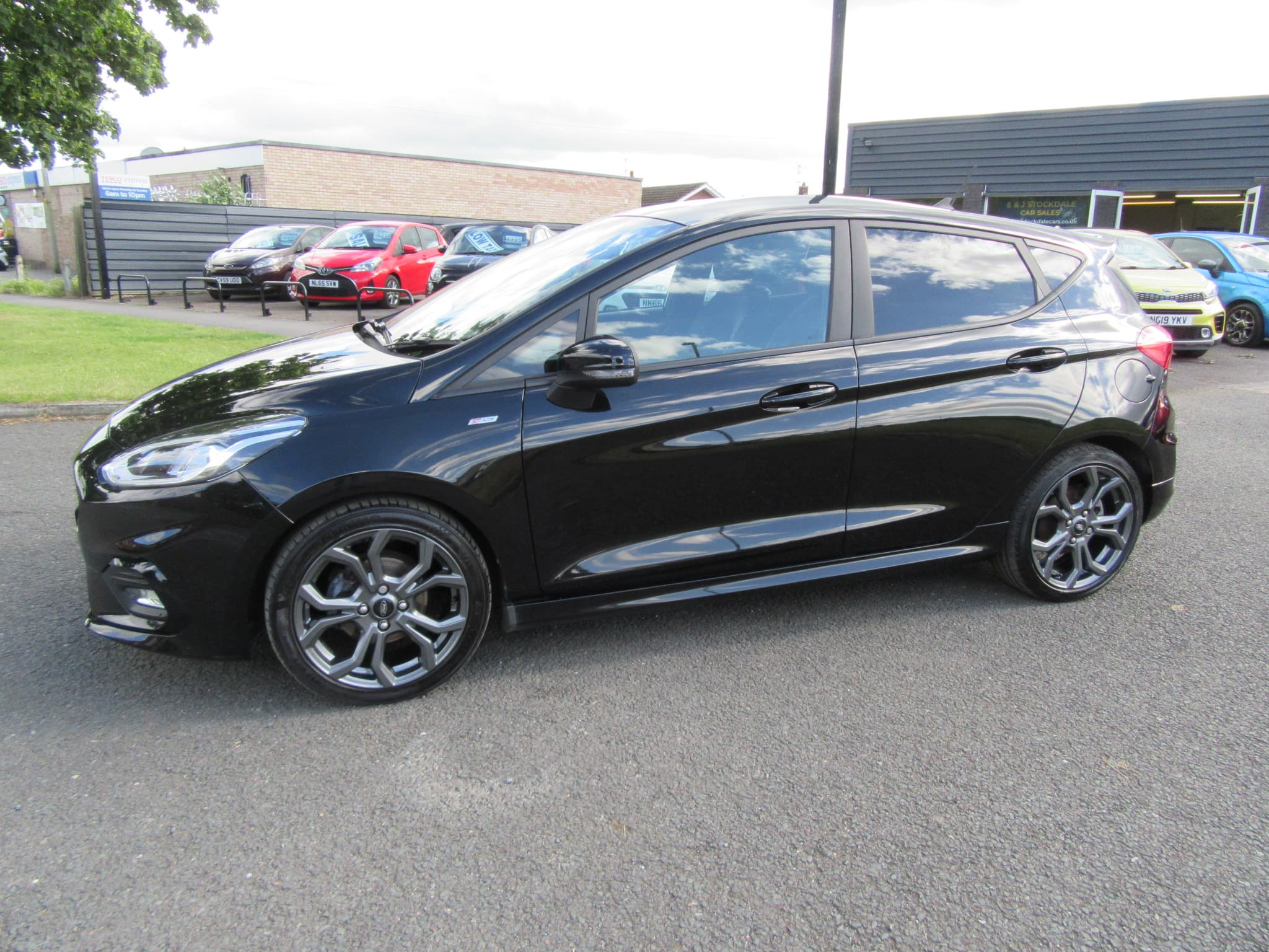 Ford Fiesta ST-Line X Turbo - Image 9