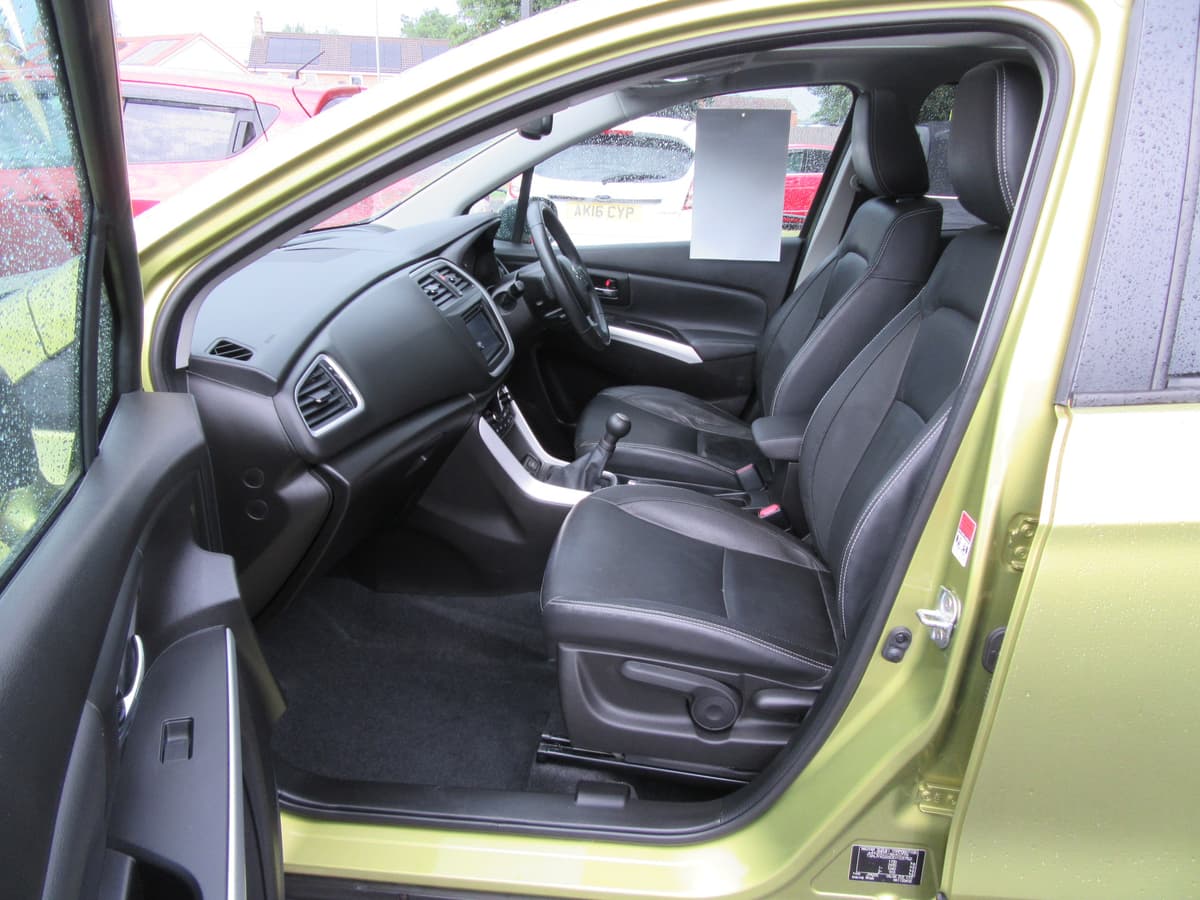 2013 Suzuki SX4 S-Cross SZ5 - Image 24