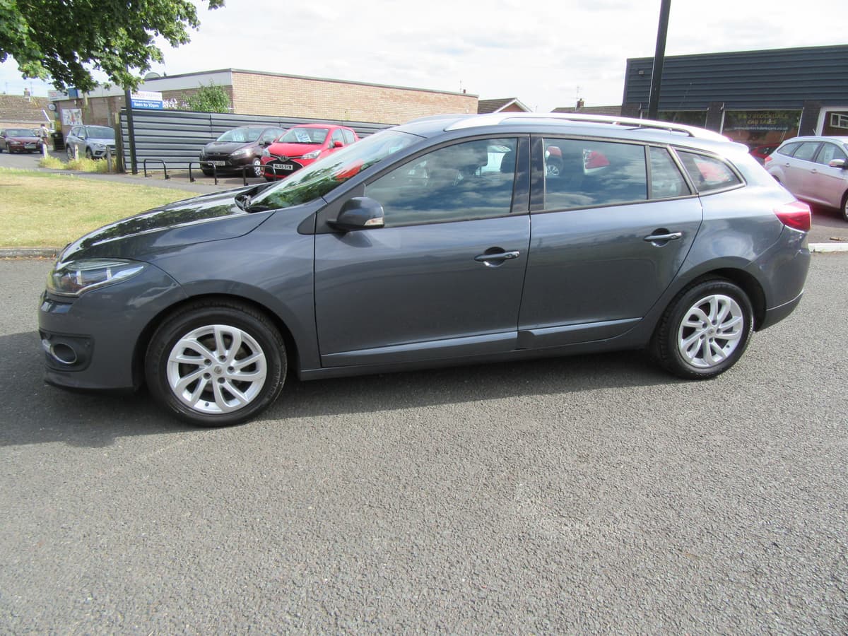 2015 Renault Megane Dynamique TT Energy dCi S/S - Image 9