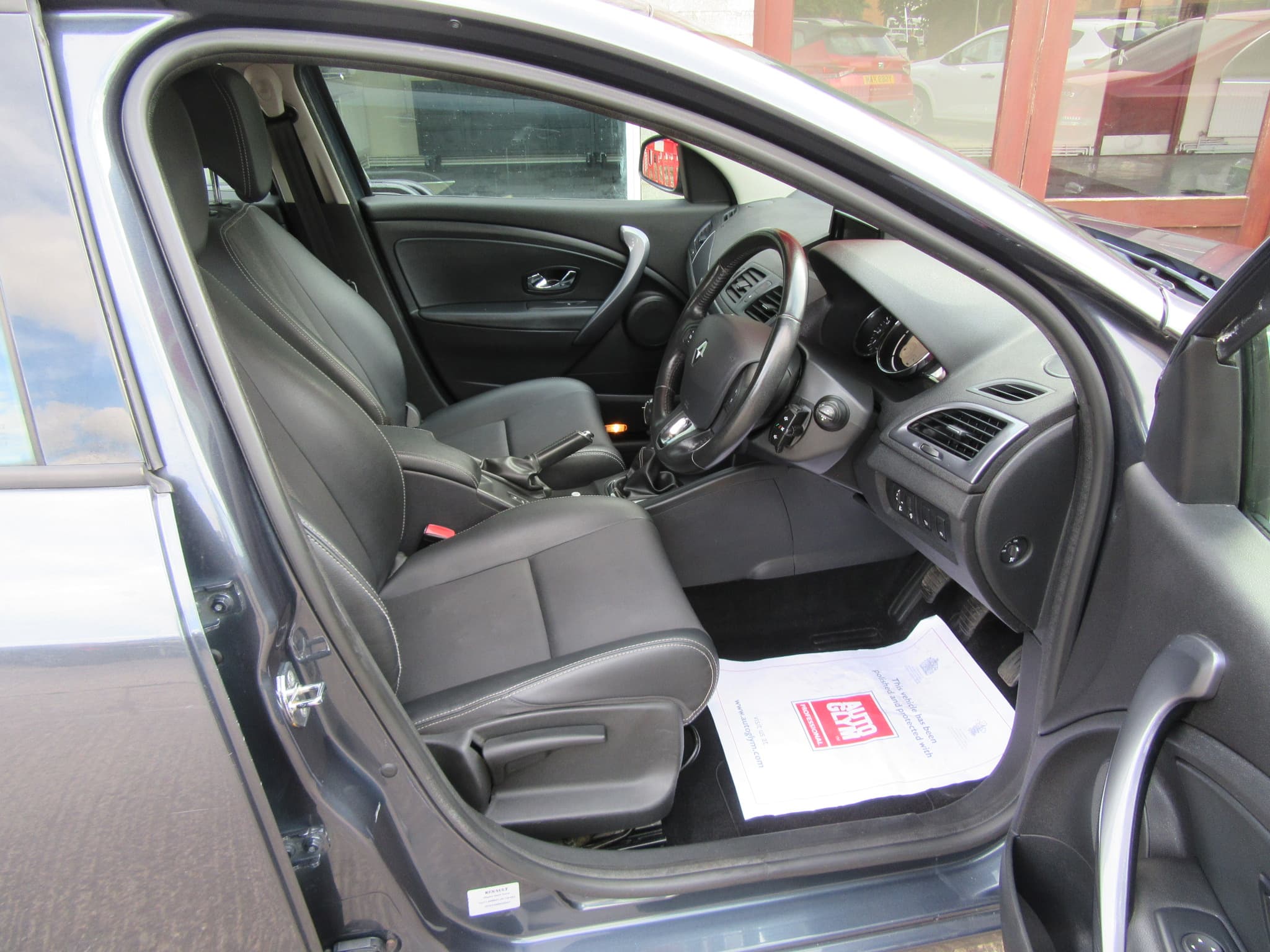 Renault Megane Dynamique TT Energy dCi S/S - Image 18