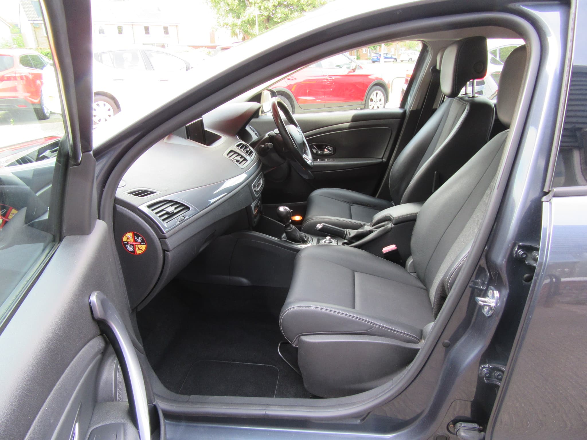 Renault Megane Dynamique TT Energy dCi S/S - Image 19