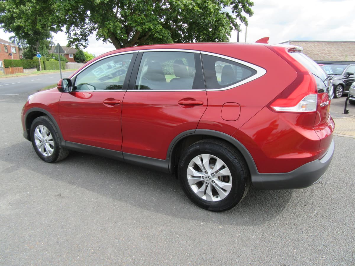 2014 Honda CR-V SE i-DTec 4x2 - Image 10