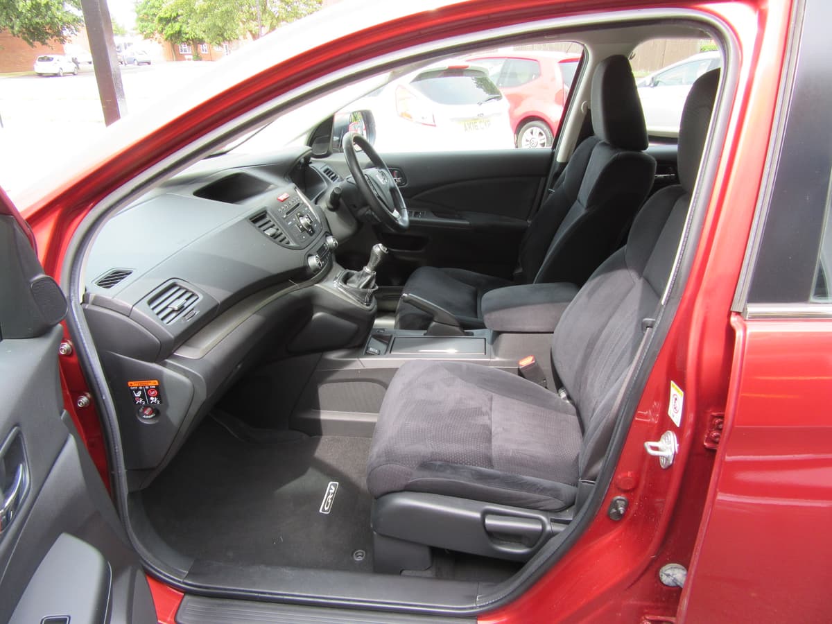 2014 Honda CR-V SE i-DTec 4x2 - Image 20