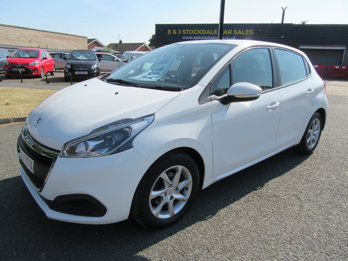 2016 Peugeot 208 Active - Image 2