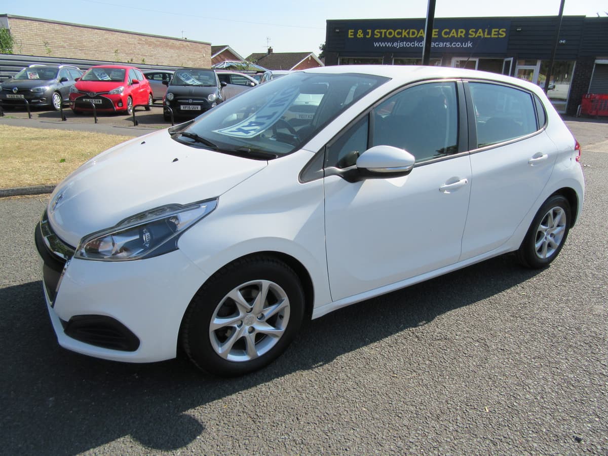 2016 Peugeot 208 Active - Image 3