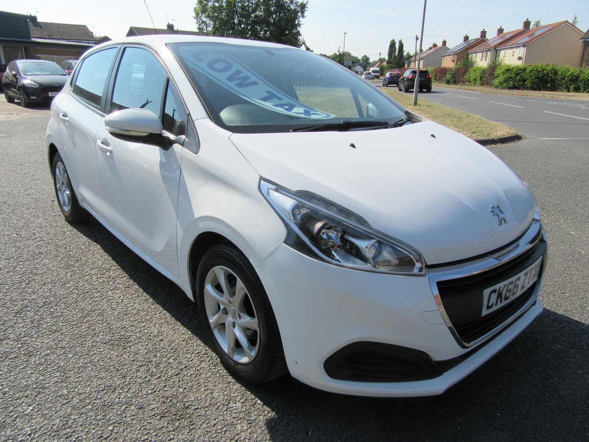2016 Peugeot 208 Active - Image 5