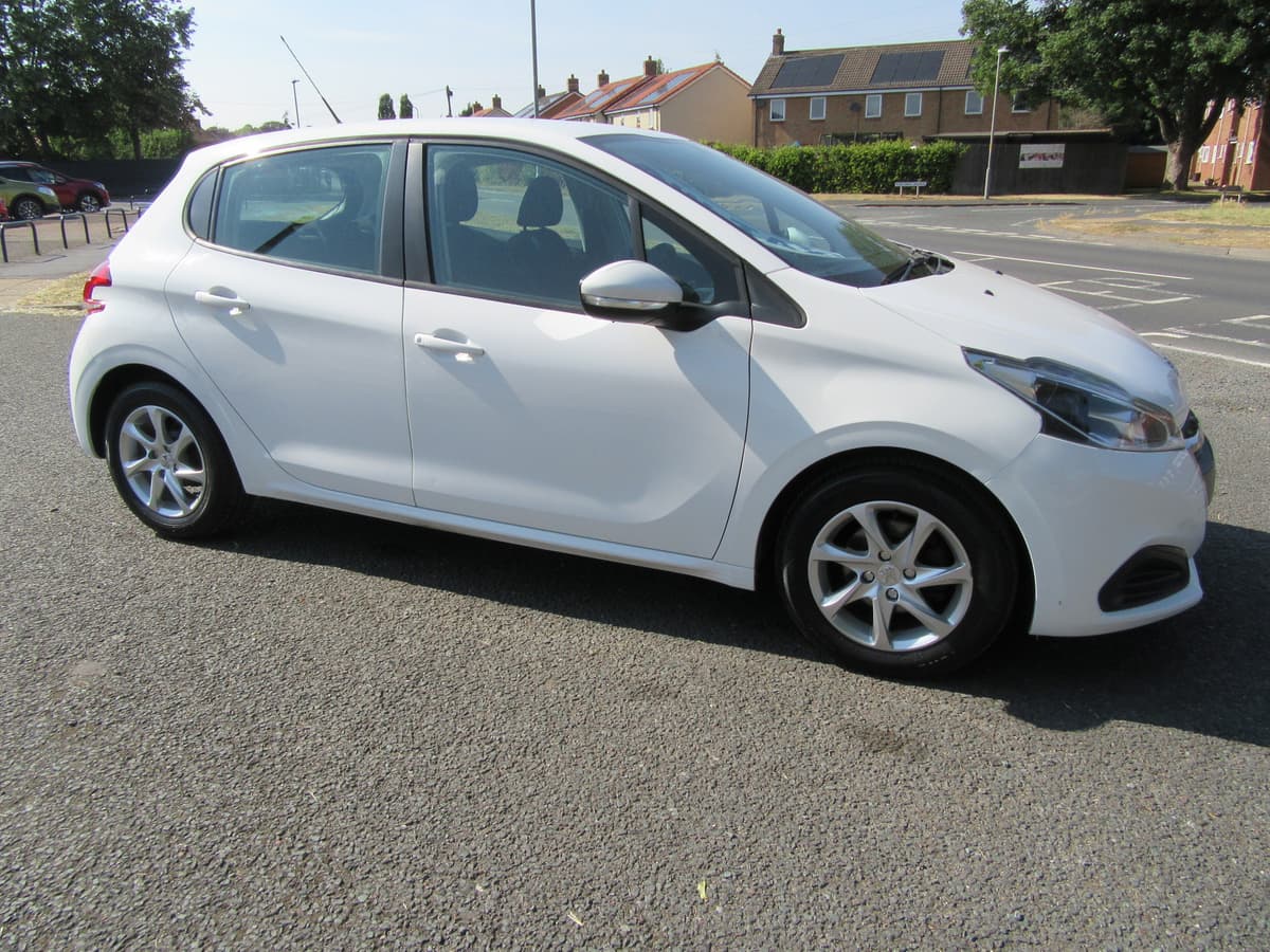 2016 Peugeot 208 Active - Image 7