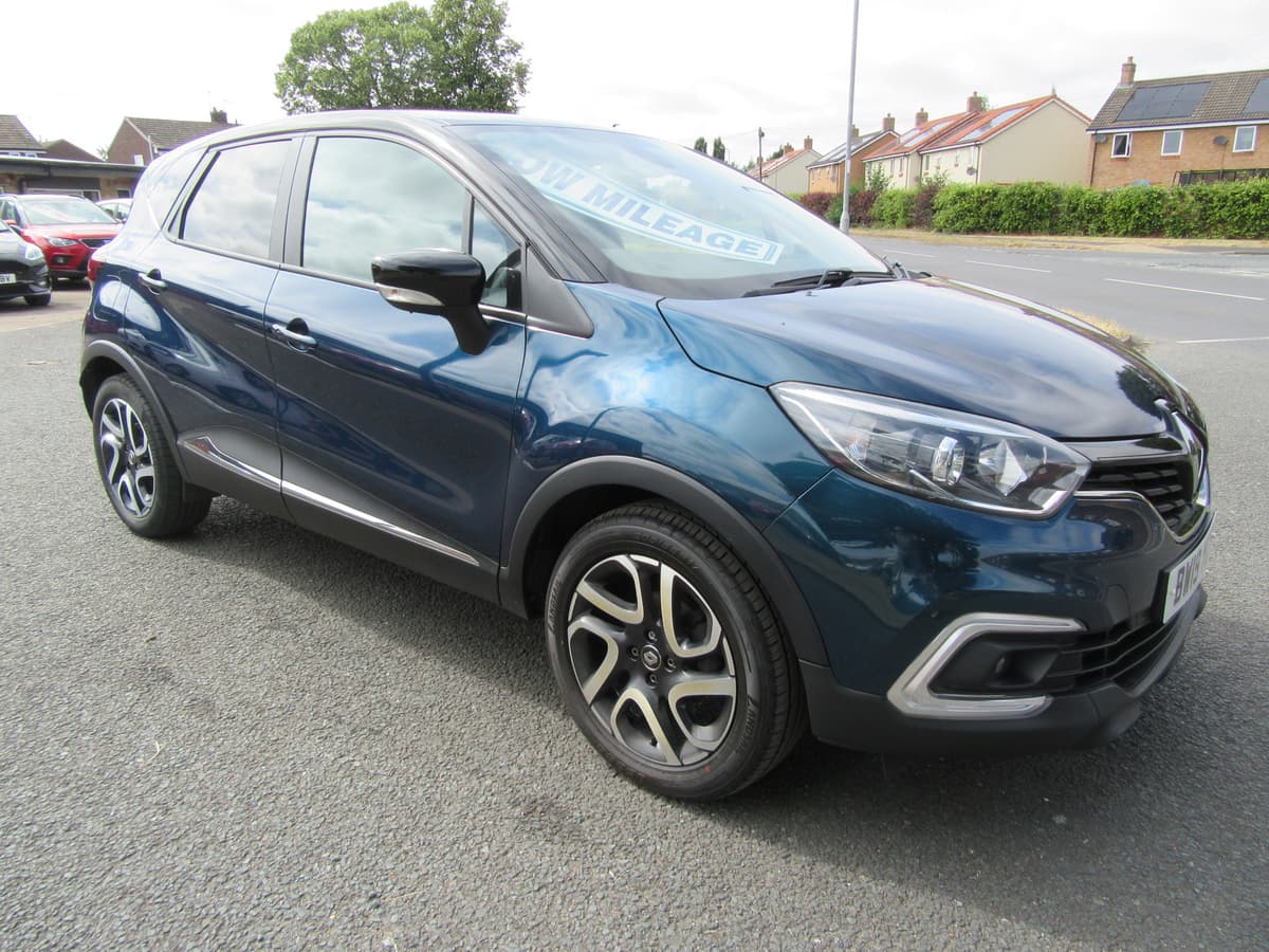 2019 Renault Captur Iconic TCe - Image 6