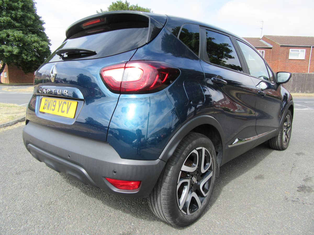 2019 Renault Captur Iconic TCe - Image 12