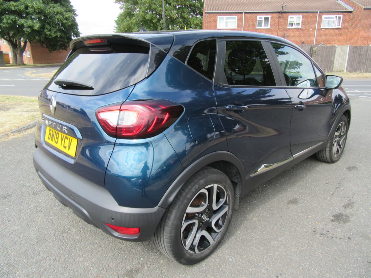 2019 Renault Captur Iconic TCe - Image 13