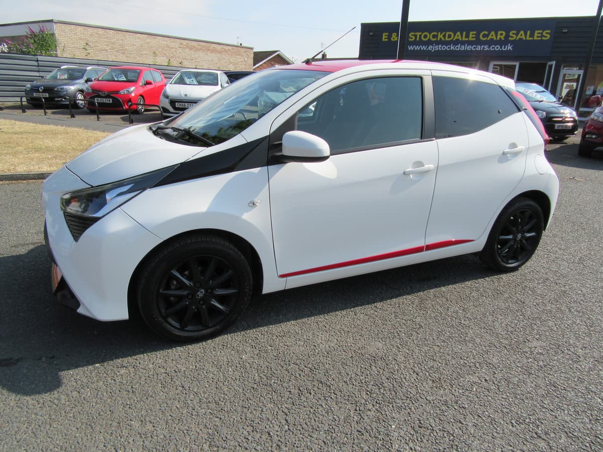 2018 Toyota Aygo X-Press VVT-i - Image 3