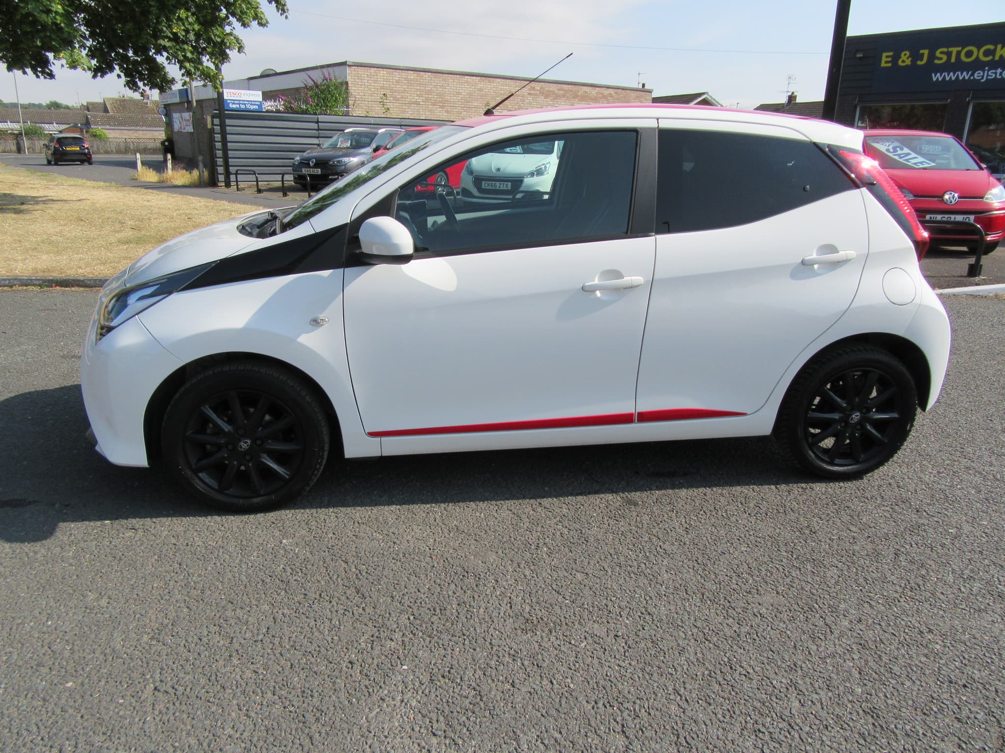 Toyota Aygo X-Press VVT-i - Image 10