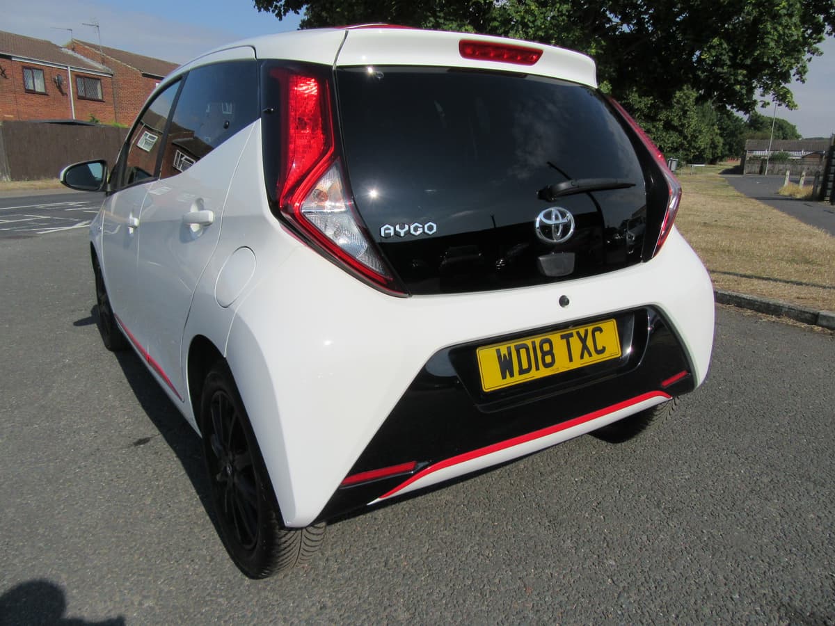 2018 Toyota Aygo X-Press VVT-i - Image 13