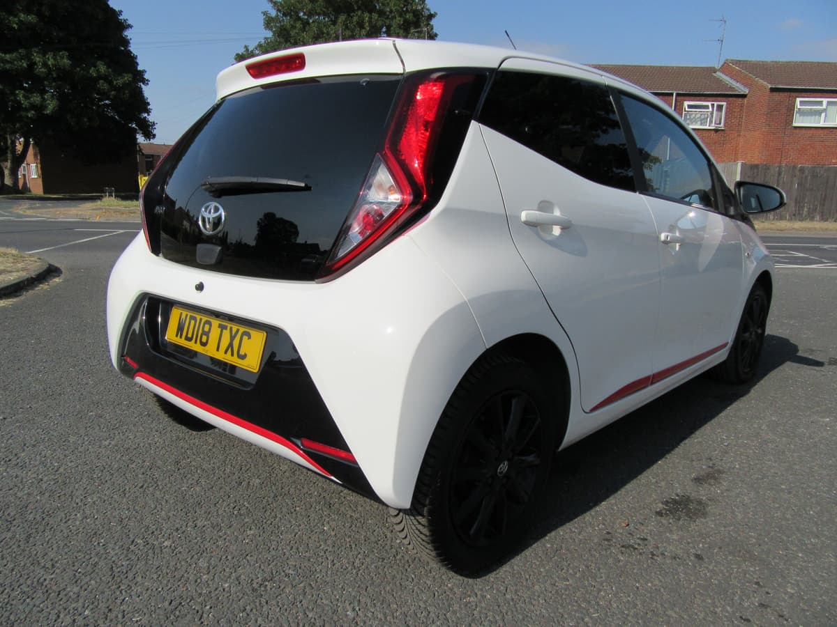 2018 Toyota Aygo X-Press VVT-i - Image 14