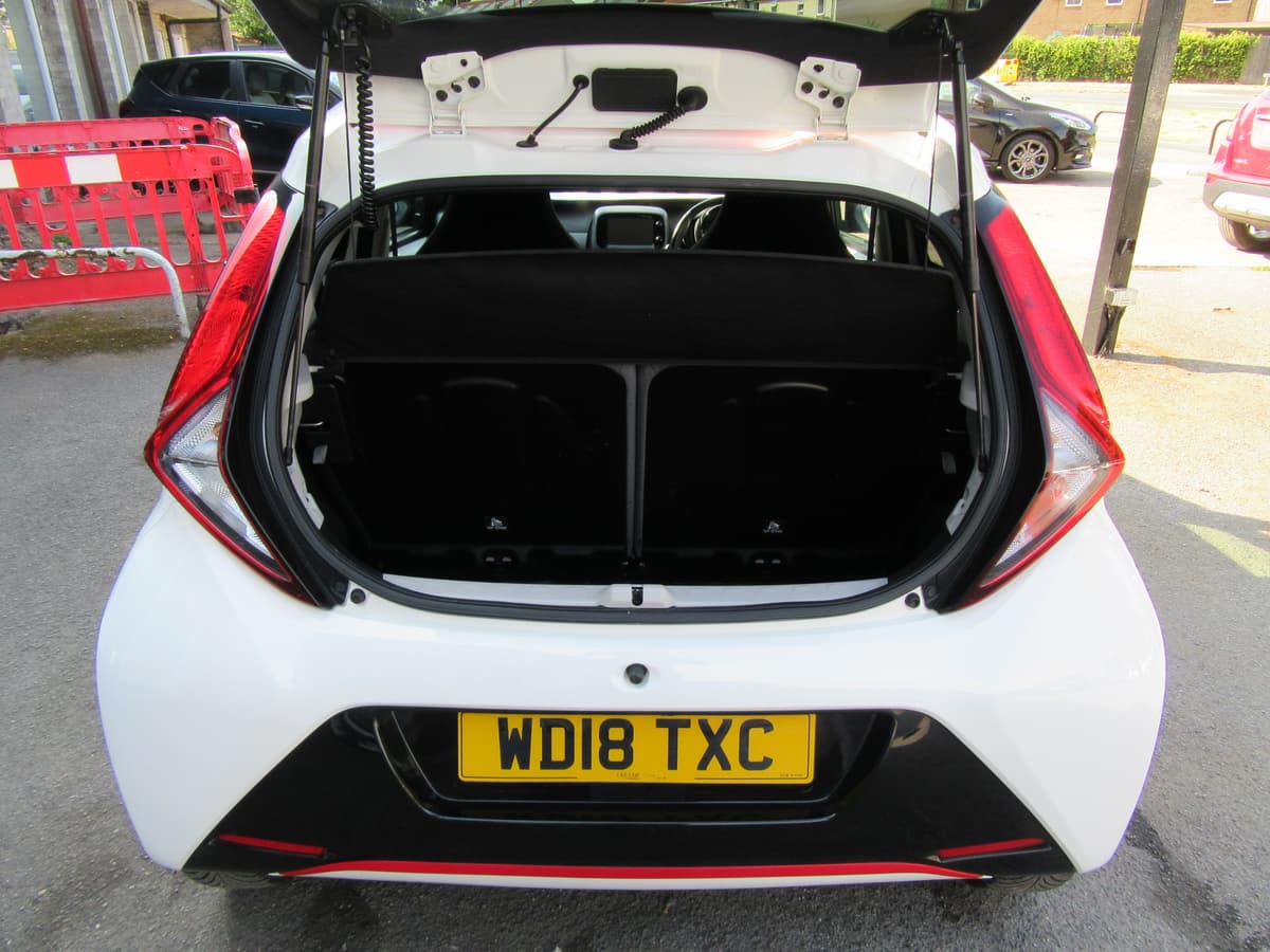 2018 Toyota Aygo X-Press VVT-i - Image 17