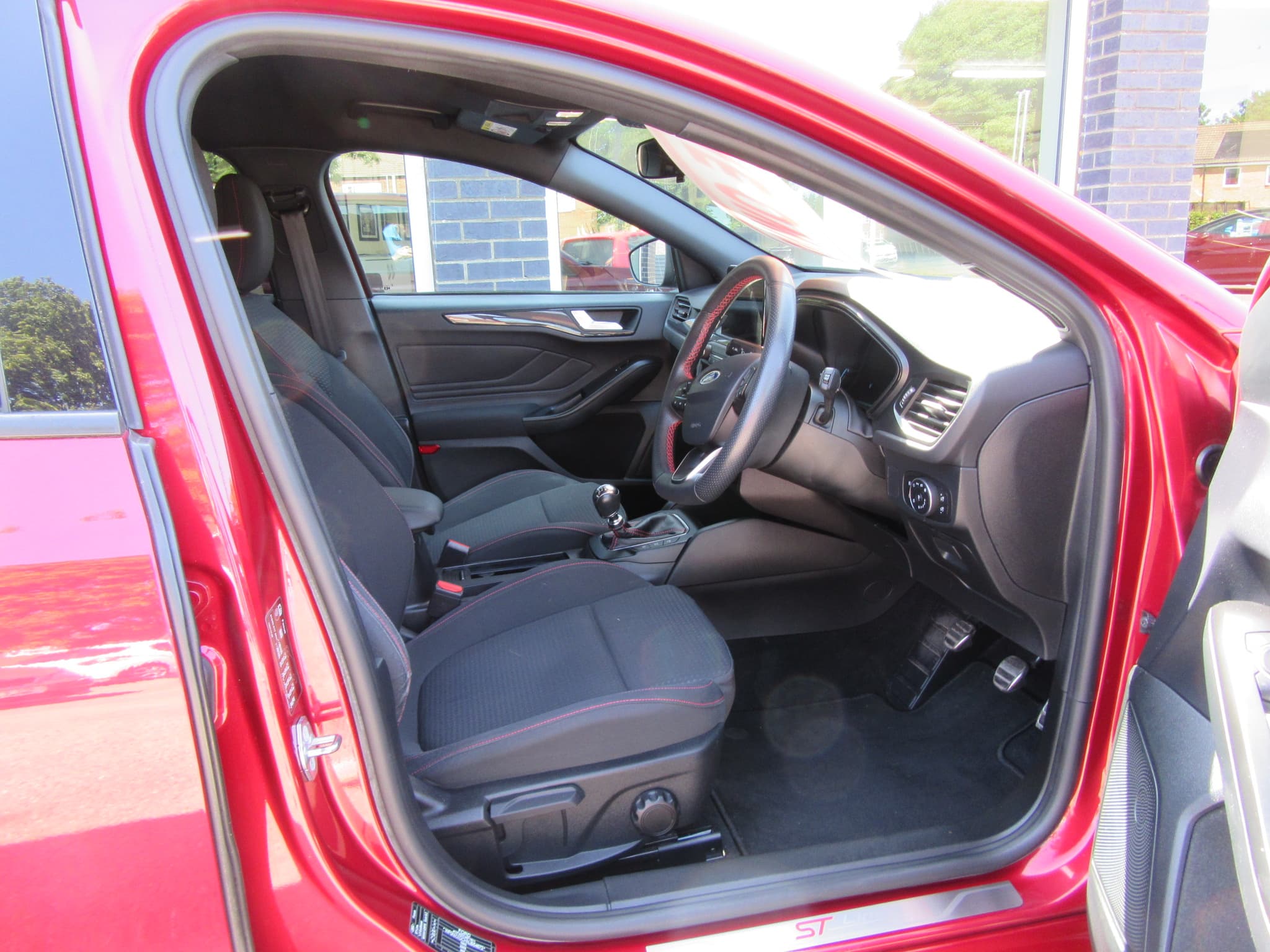 Ford Focus ST-Line - Image 18