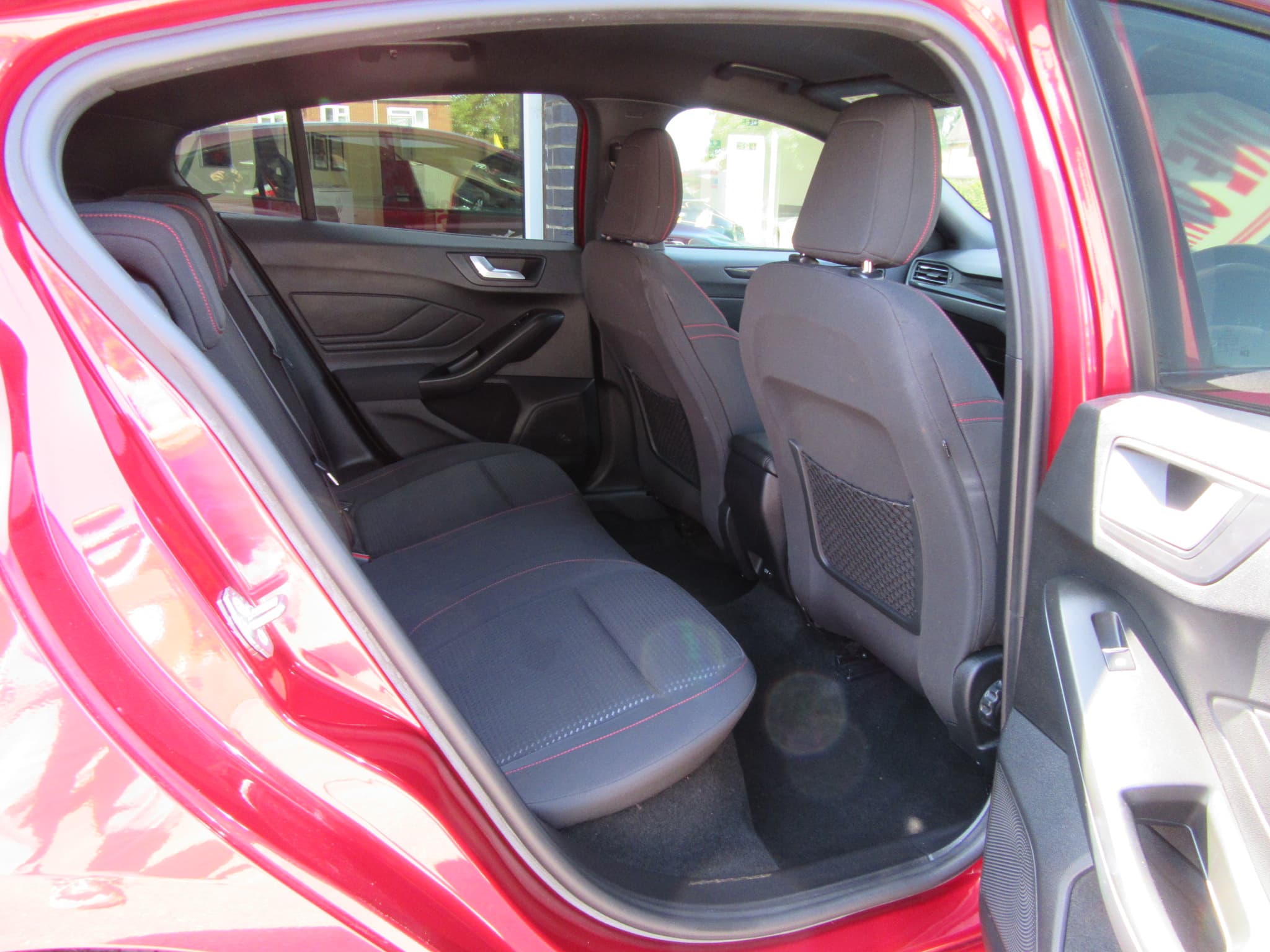 Ford Focus ST-Line - Image 19