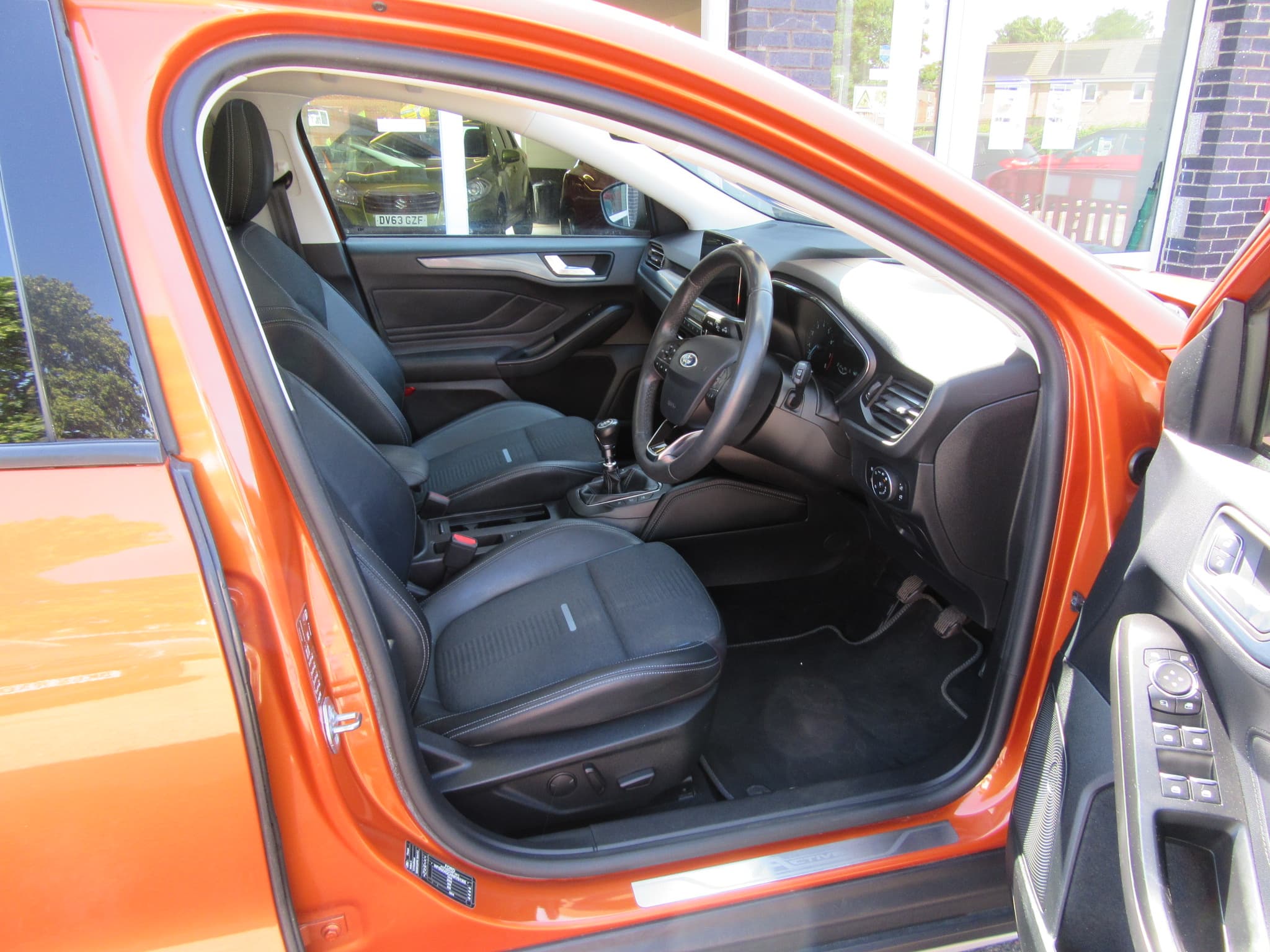 Ford Focus Active X - Image 16