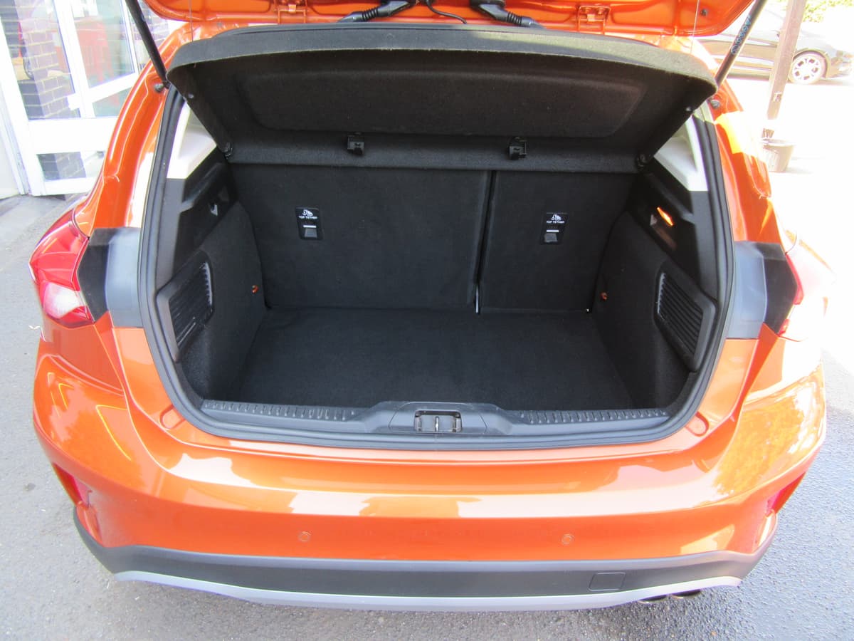 2019 Ford Focus Active X - Image 18