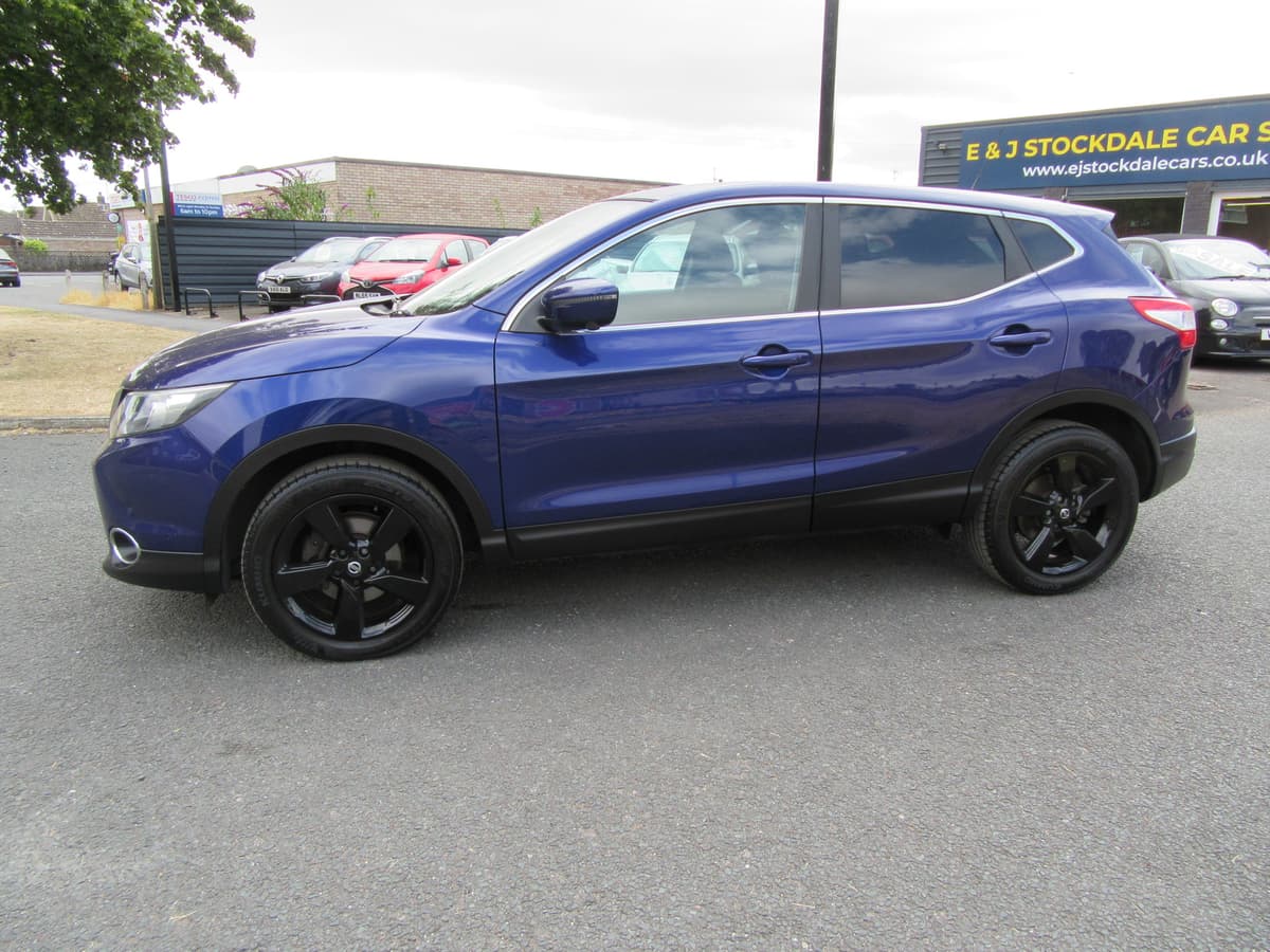 2016 Nissan Qashqai N-Connecta DiG-T - Image 4
