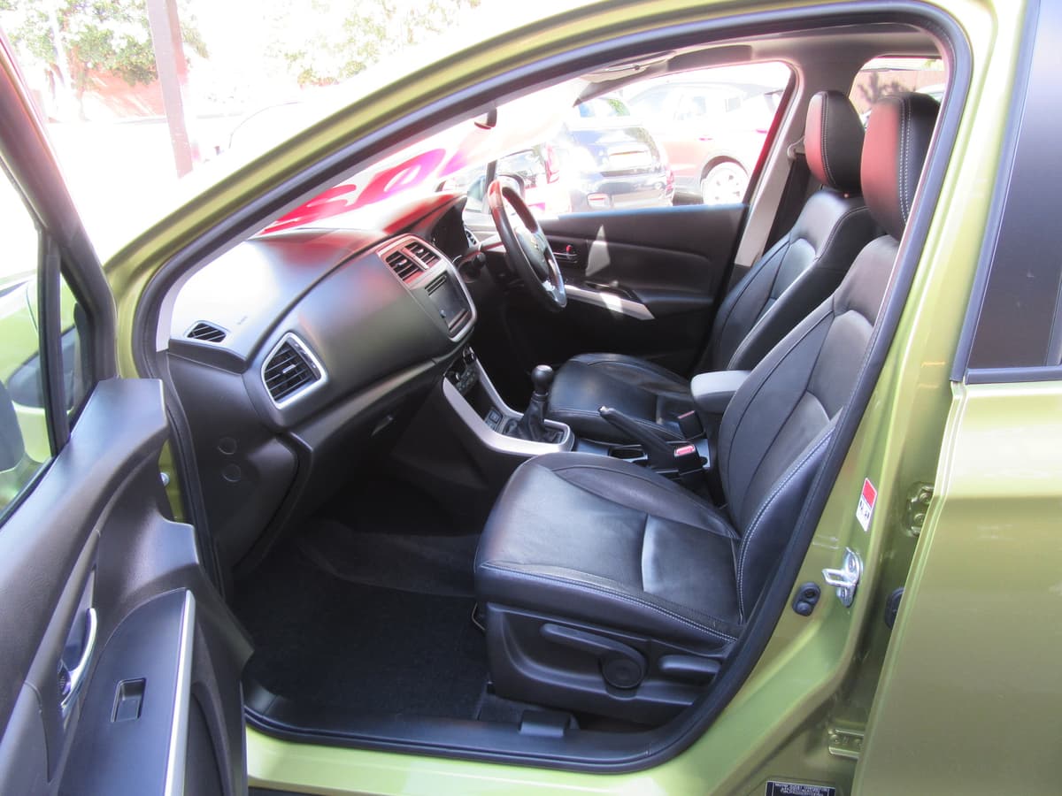 2013 Suzuki SX4 S-Cross SZ5 - Image 21