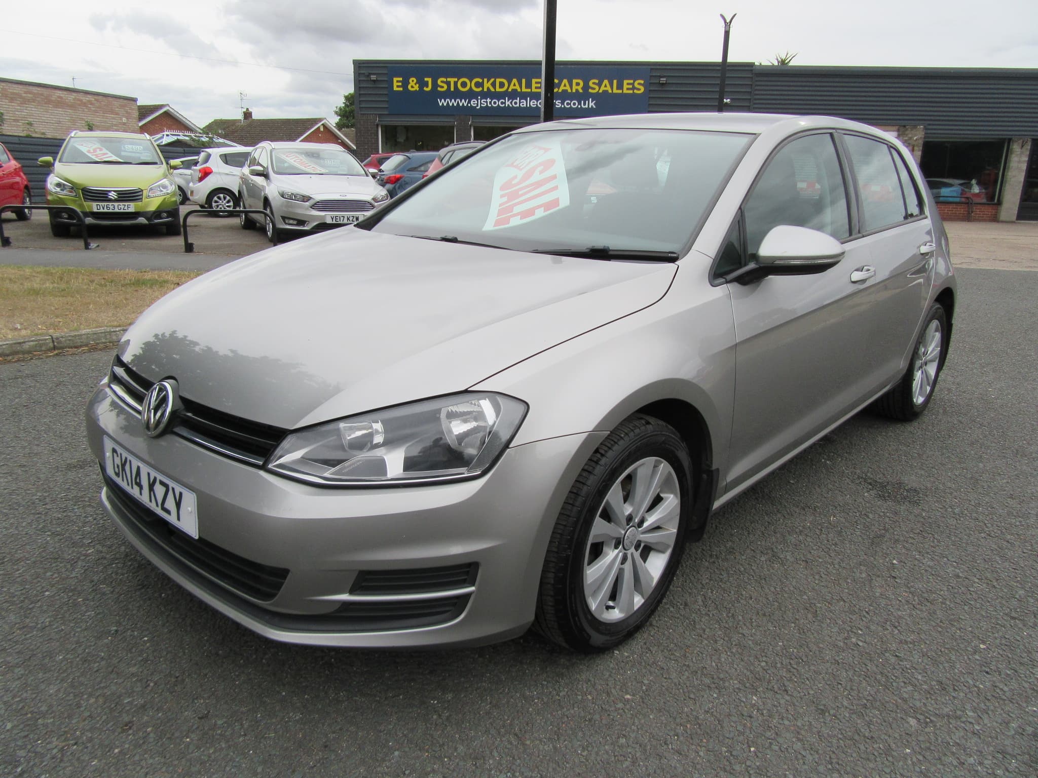 Volkswagen Golf SE BlueMotion Technology TDI - Image 1