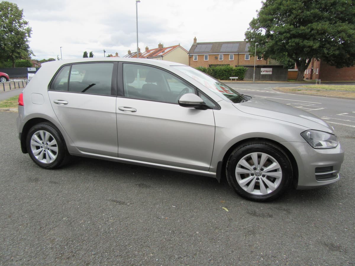 2014 Volkswagen Golf SE BlueMotion Technology TDI - Image 9