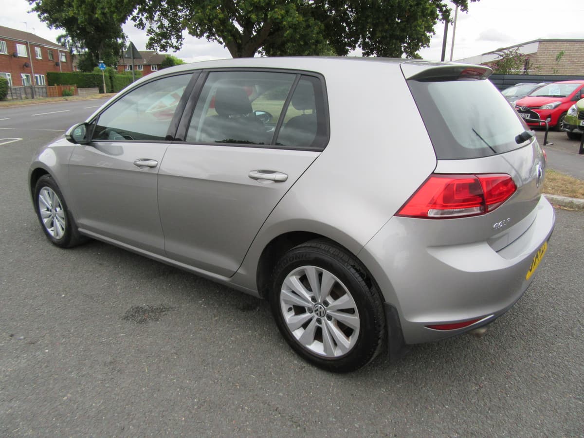 2014 Volkswagen Golf SE BlueMotion Technology TDI - Image 15