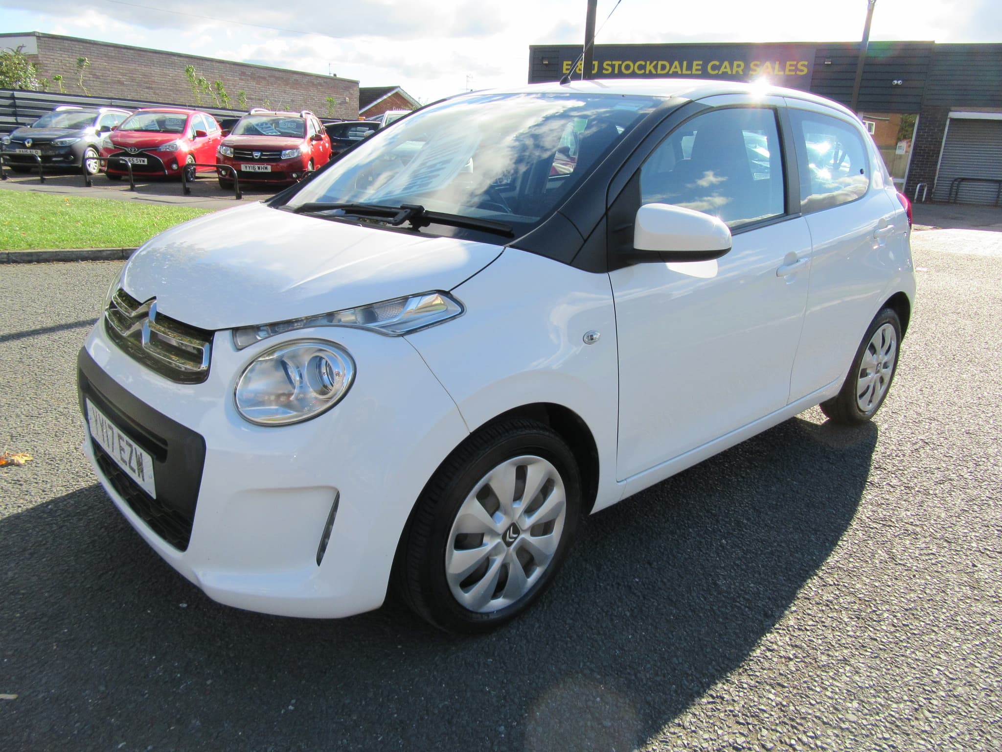 2017 Citroen C1 Feel PureTech - Image 2
