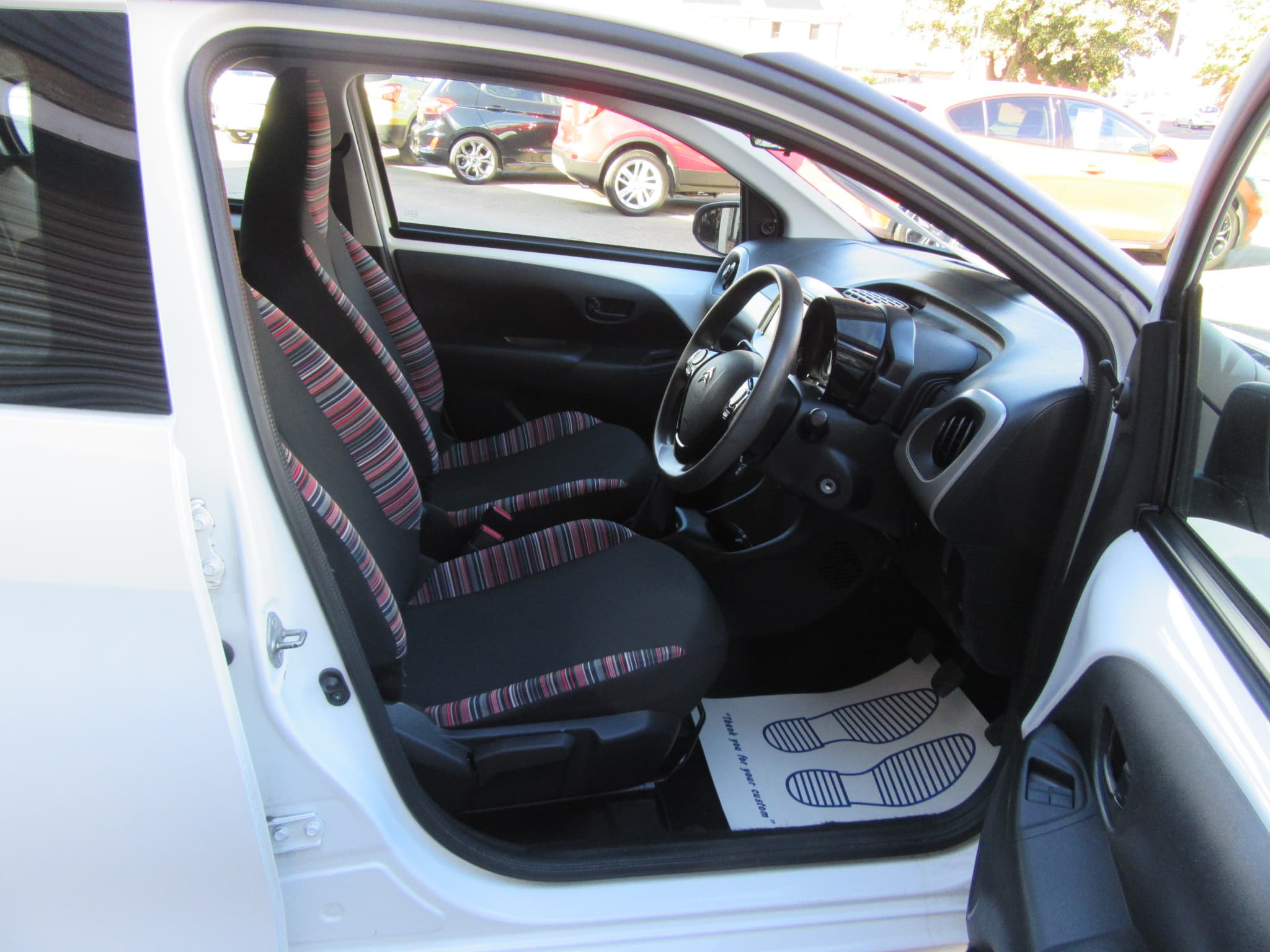 2017 Citroen C1 Feel PureTech - Image 18