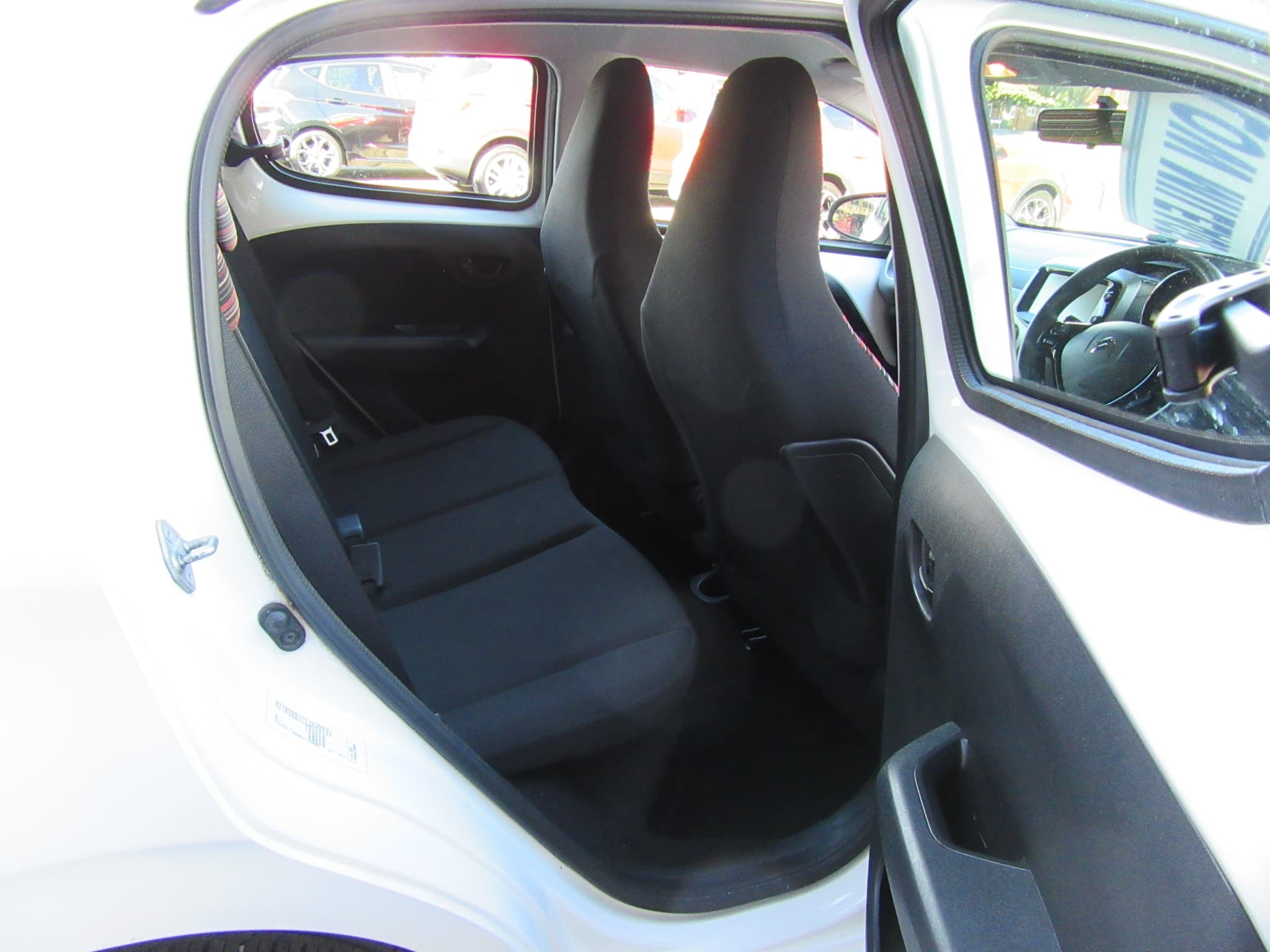 2017 Citroen C1 Feel PureTech - Image 19
