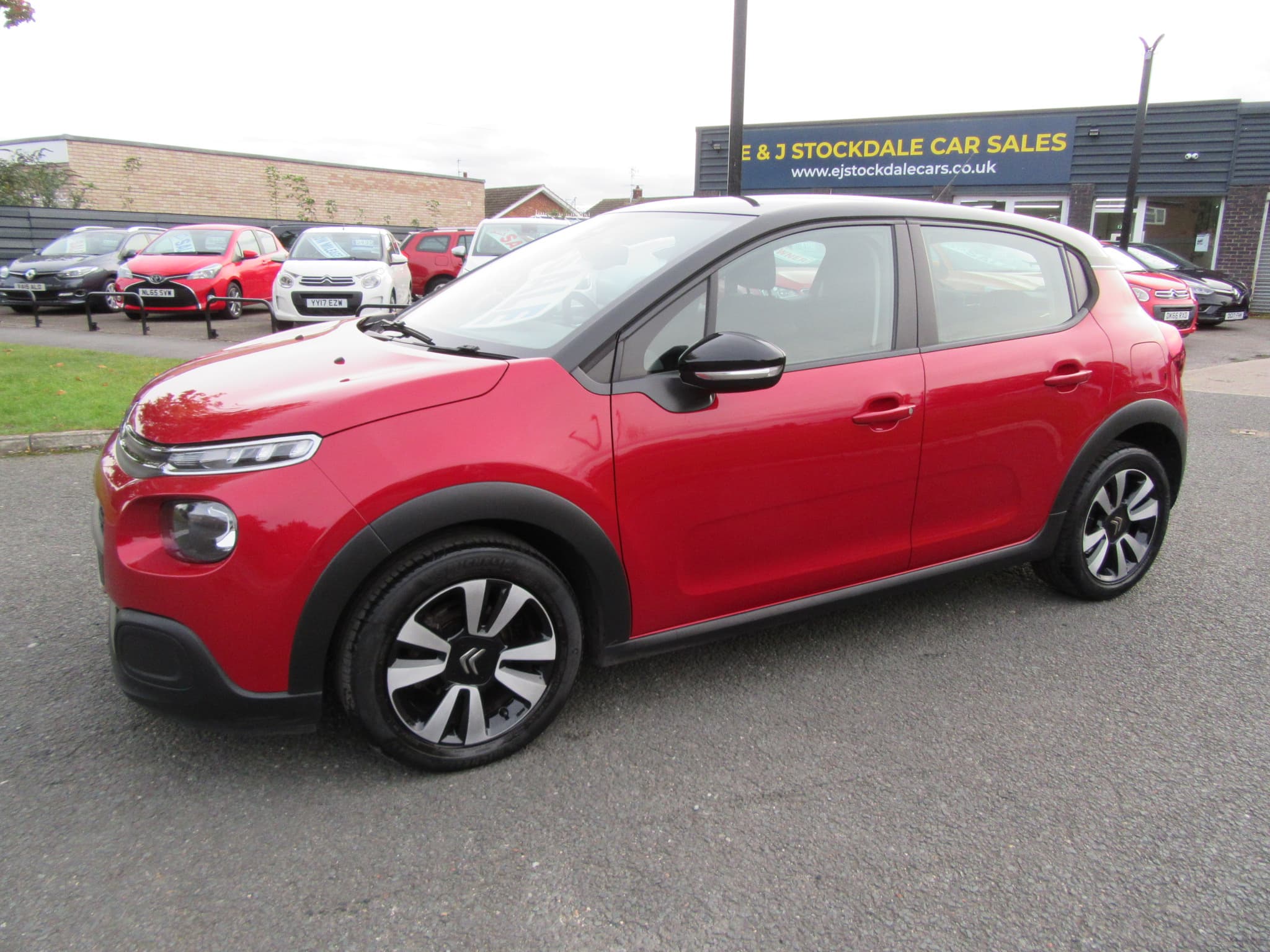2018 Citroen C3 Feel PureTech - Image 3