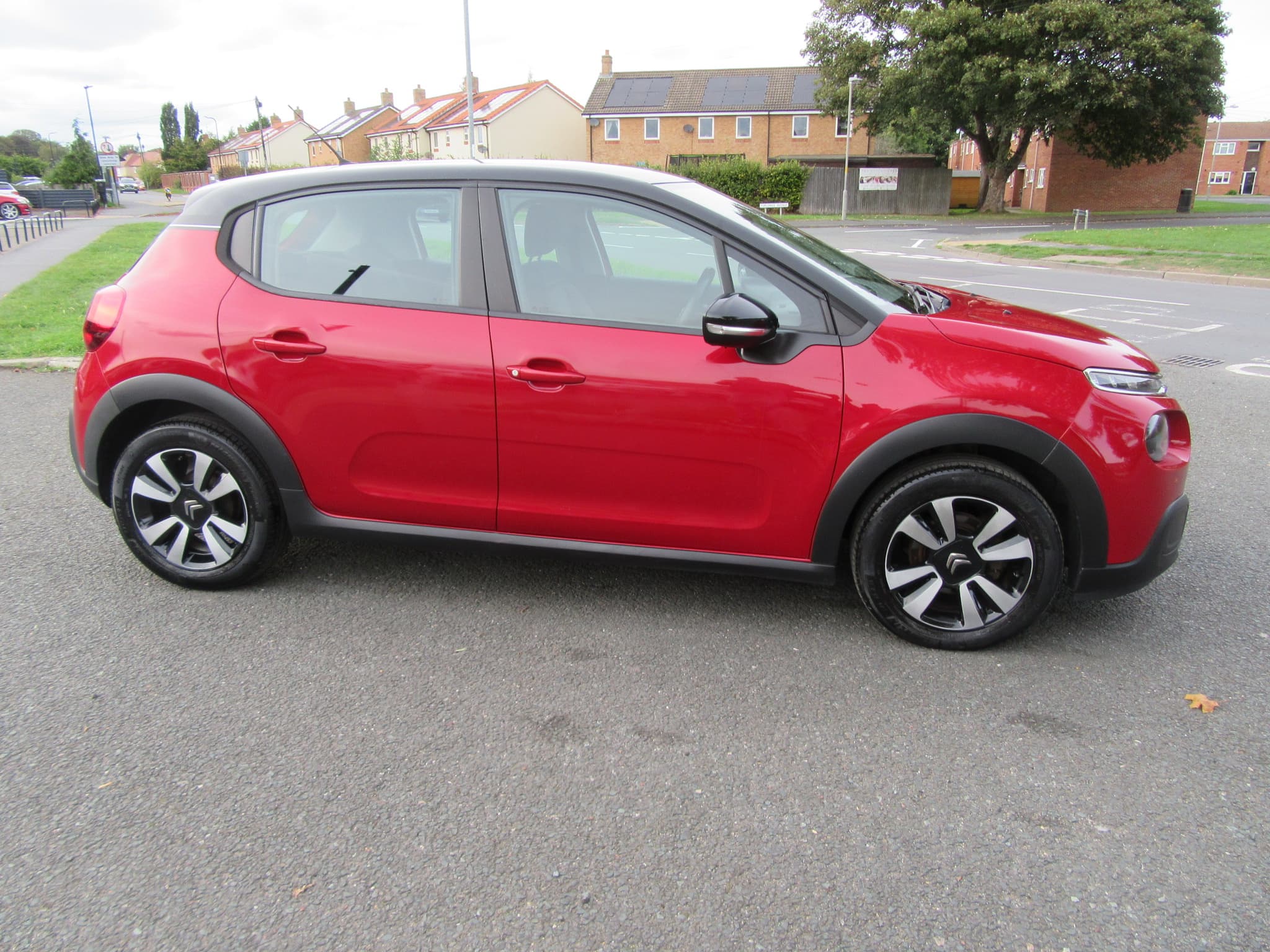 2018 Citroen C3 Feel PureTech - Image 11