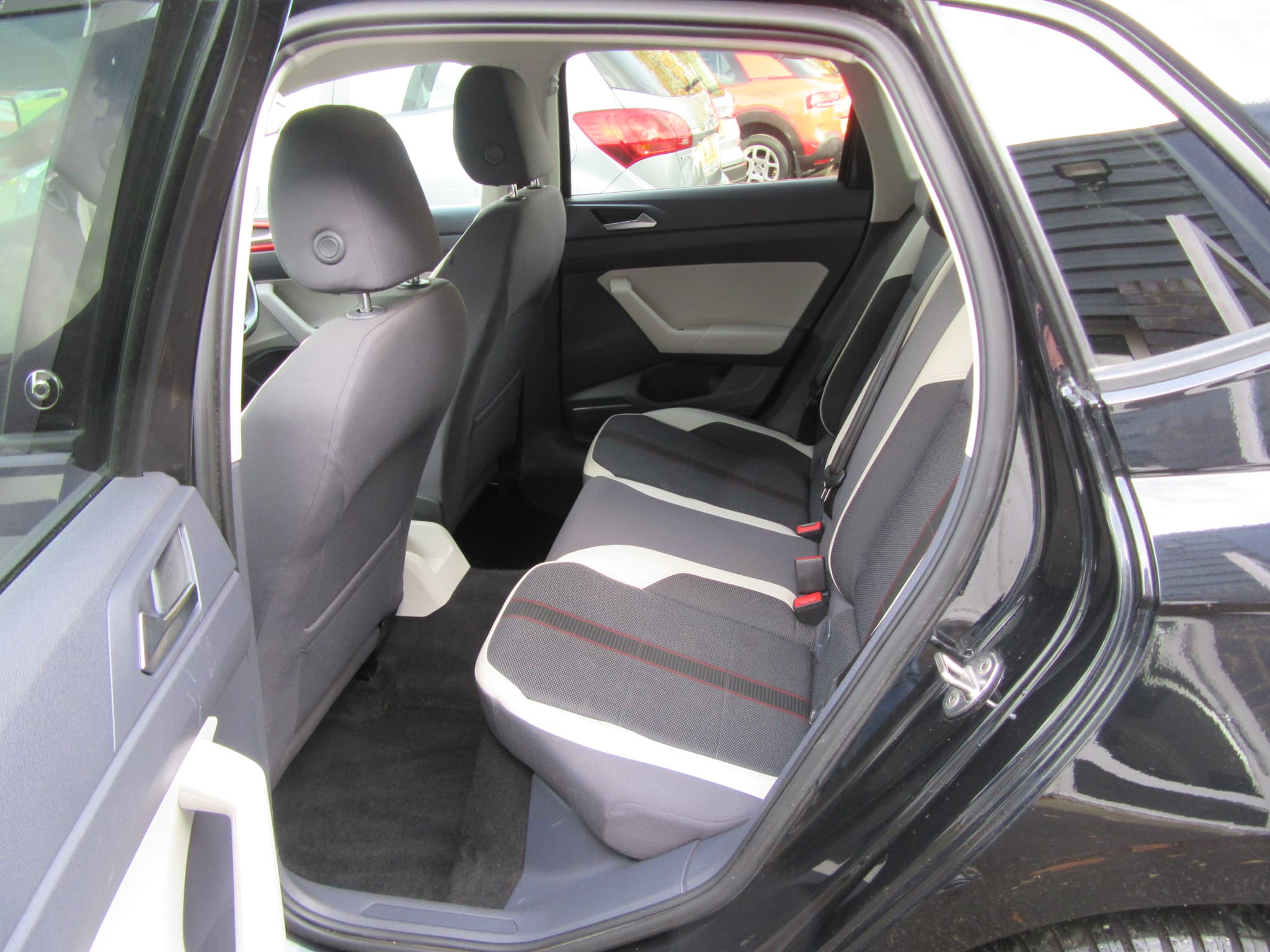 Volkswagen Polo Beats TSi - Image 21